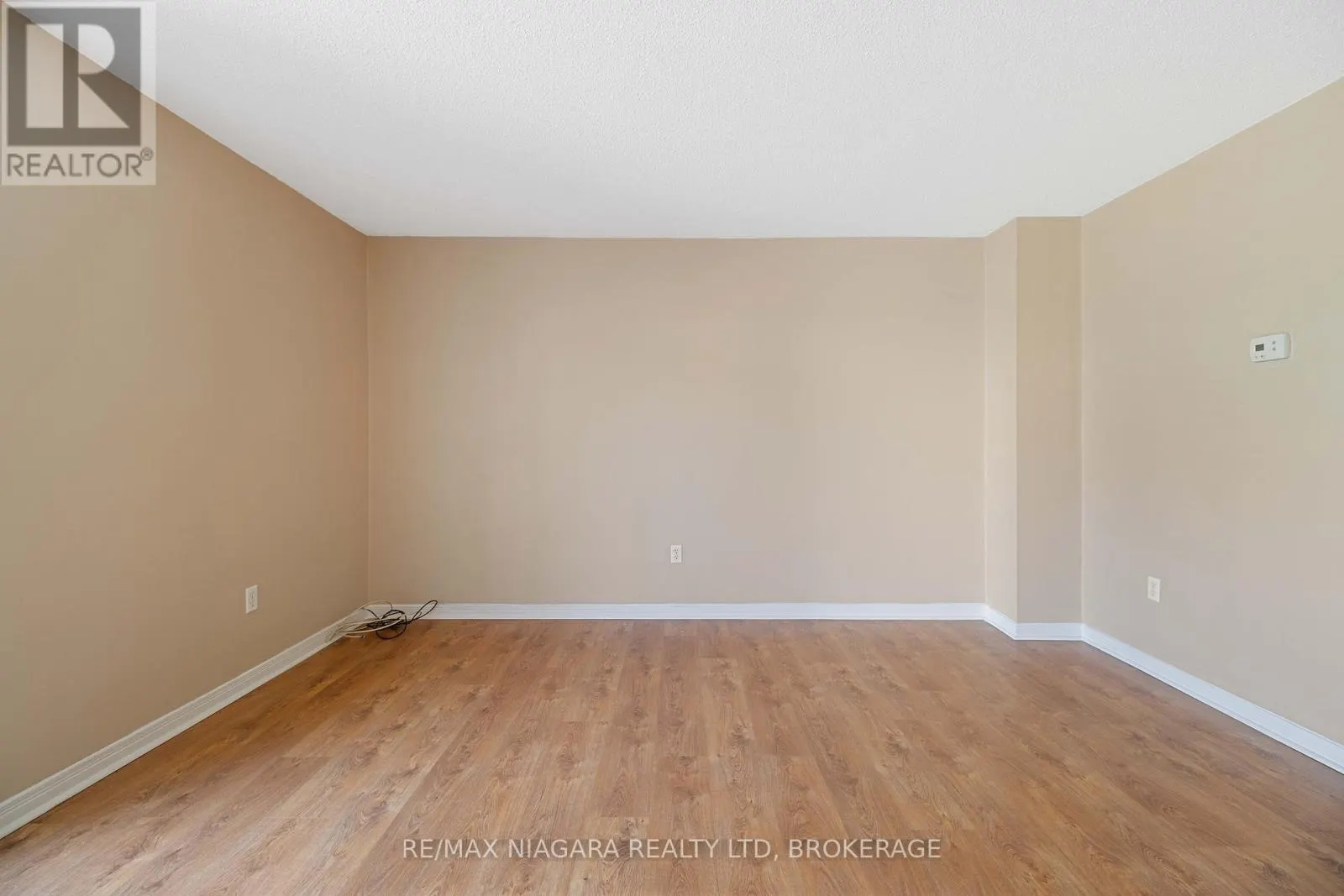 18 JULIE DRIVE