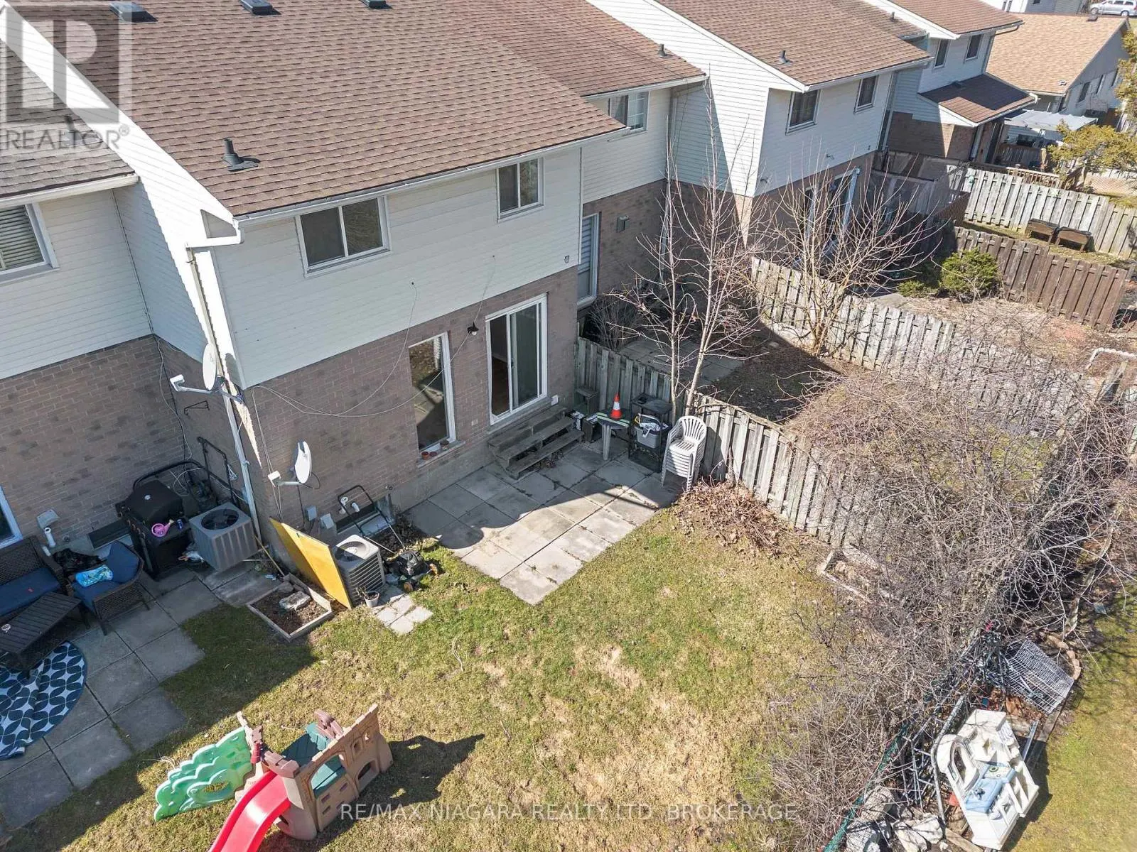 18 JULIE DRIVE