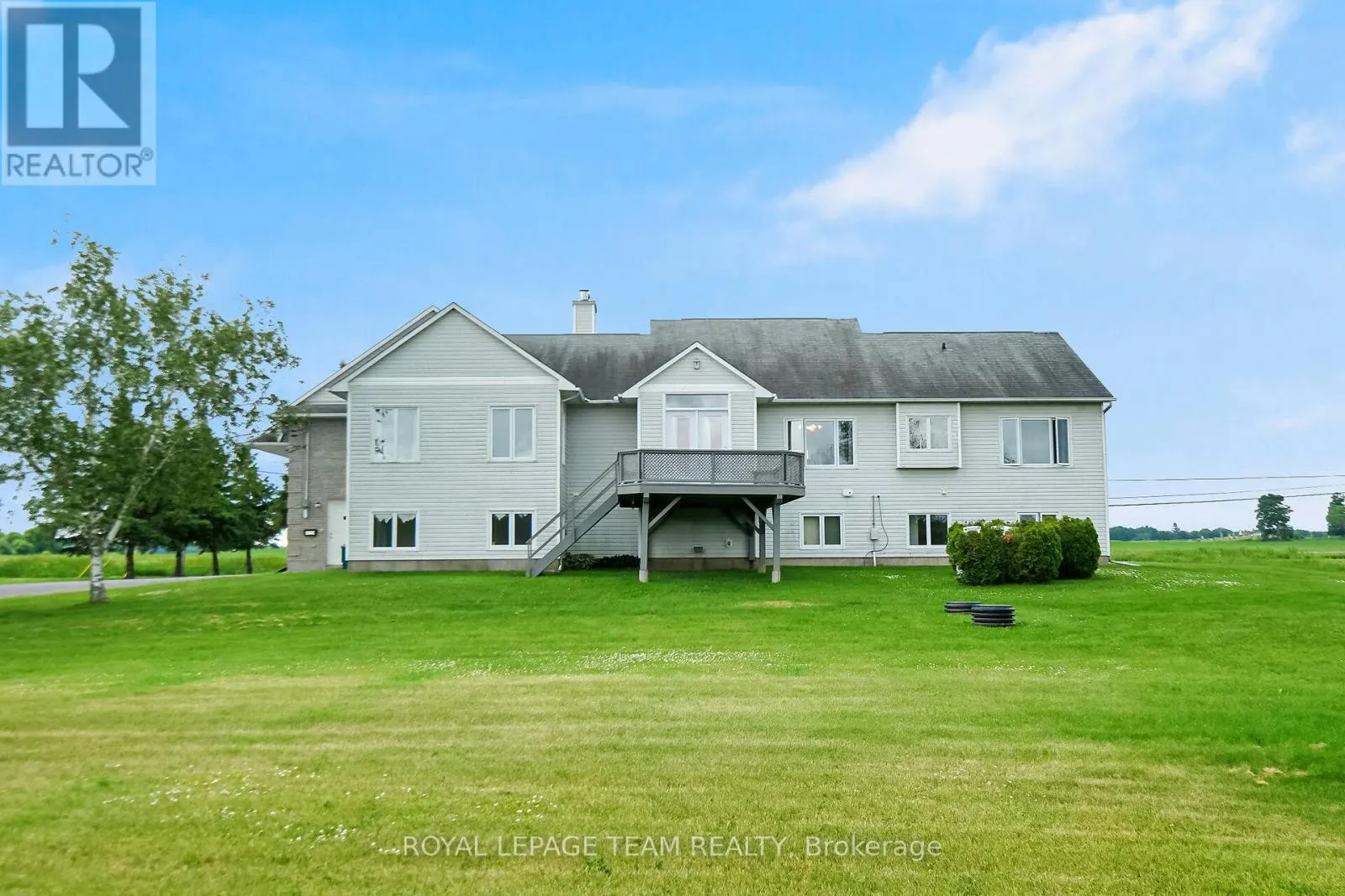8665 RUSSELL ROAD