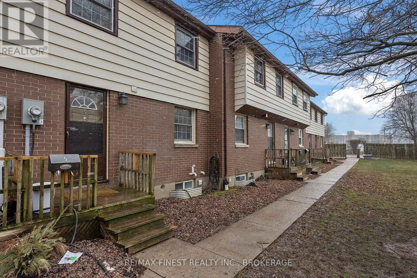 5 - 136 NOTCH HILL ROAD, #5