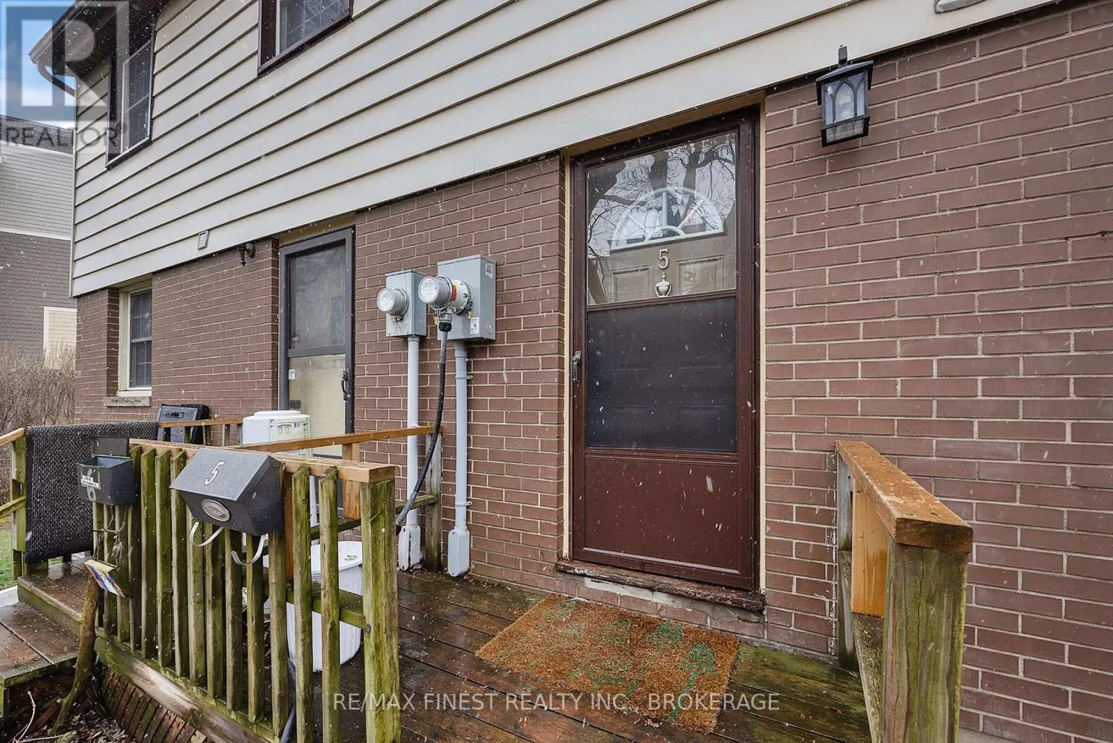 5 - 136 NOTCH HILL ROAD, #5