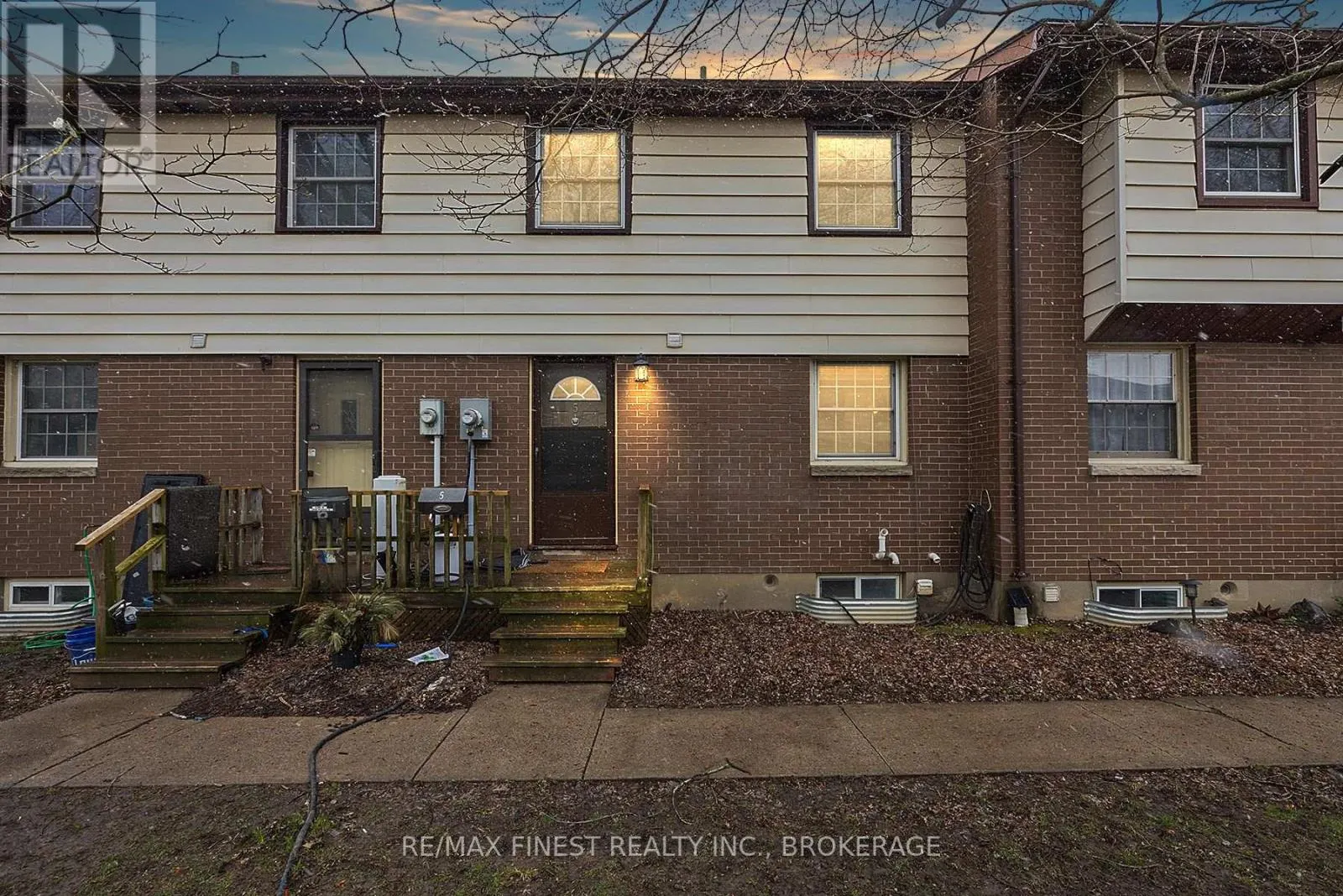 5 - 136 NOTCH HILL ROAD, #5