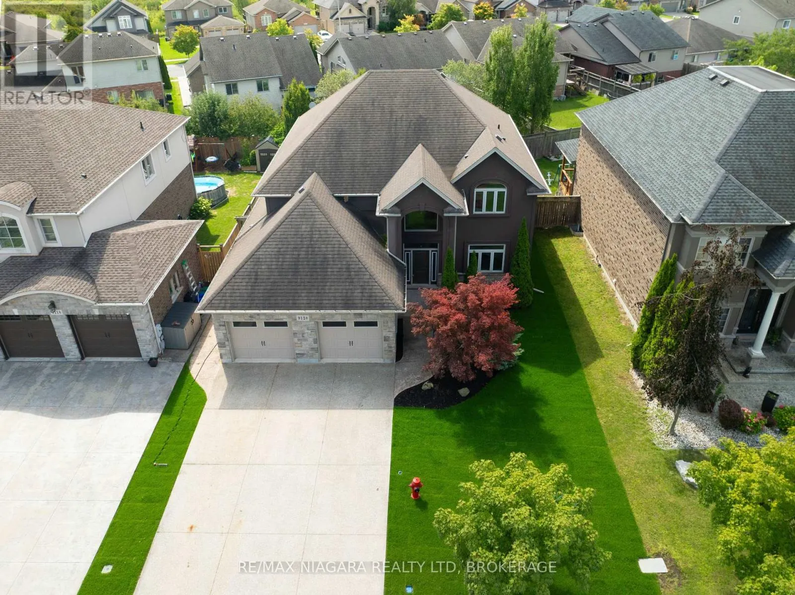 9128 TAPESTRY COURT