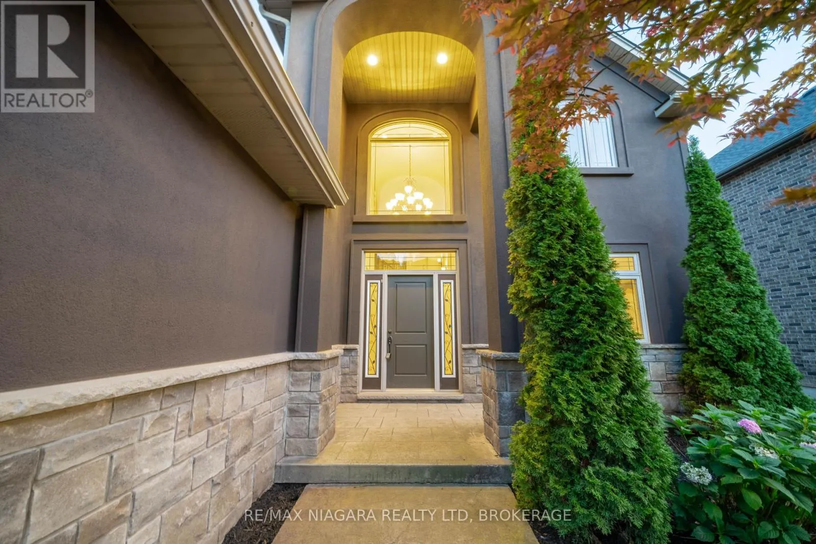 9128 TAPESTRY COURT