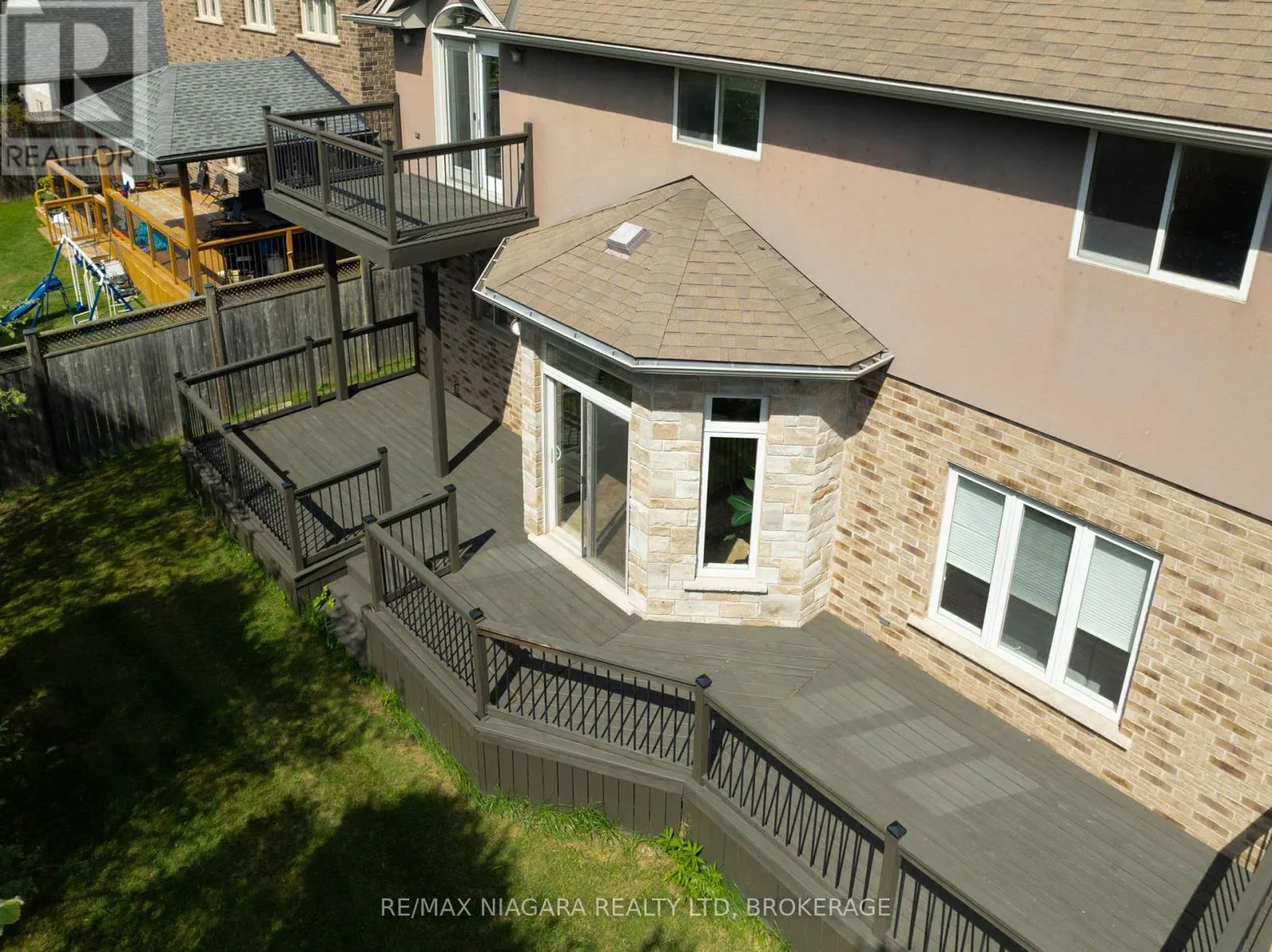 9128 TAPESTRY COURT