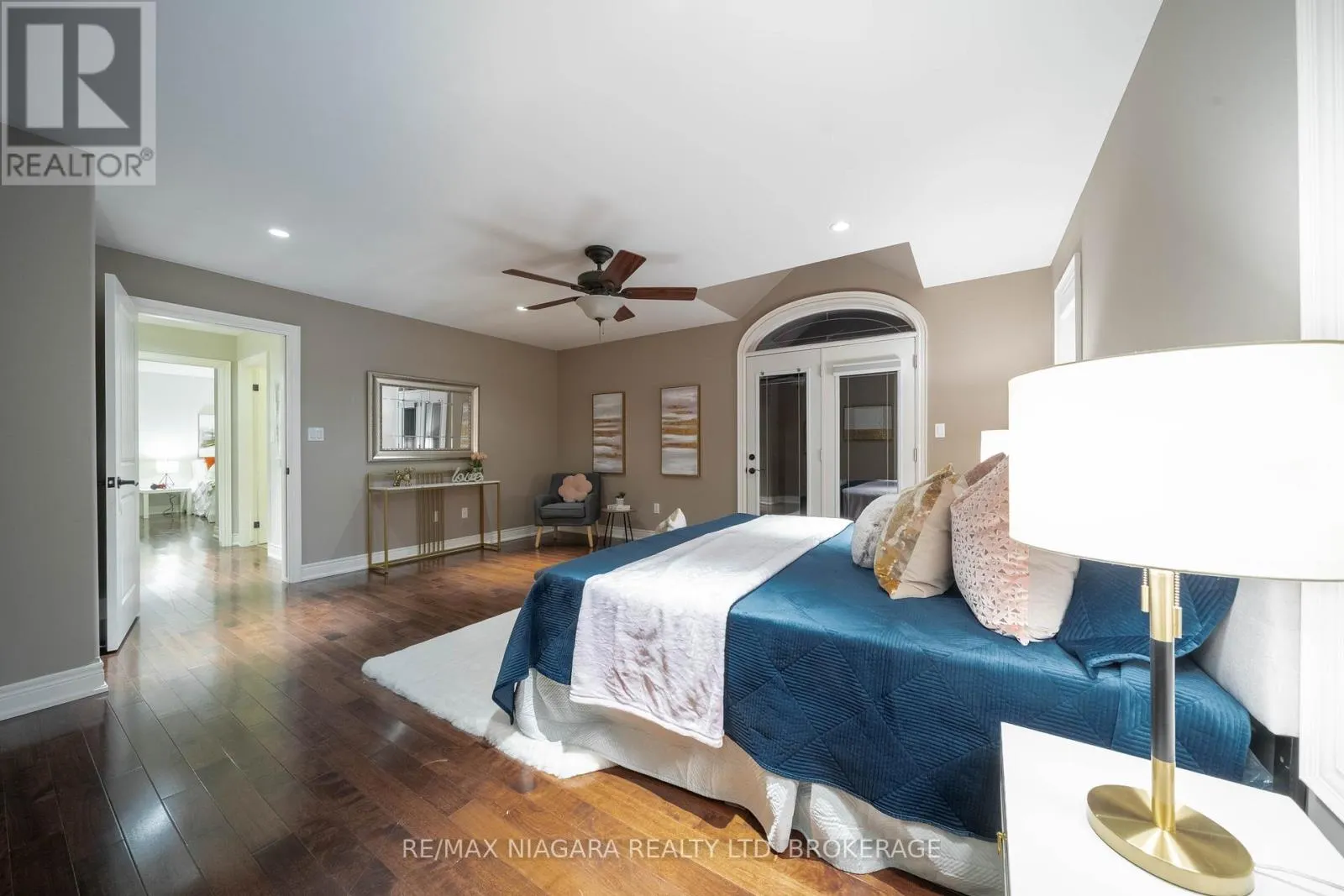9128 TAPESTRY COURT
