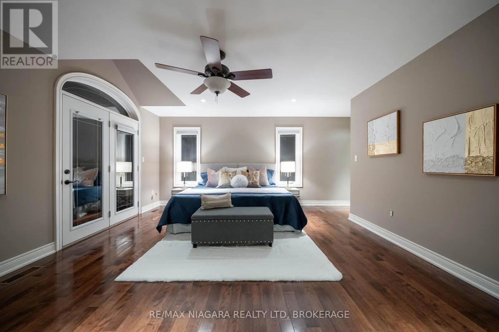 9128 TAPESTRY COURT