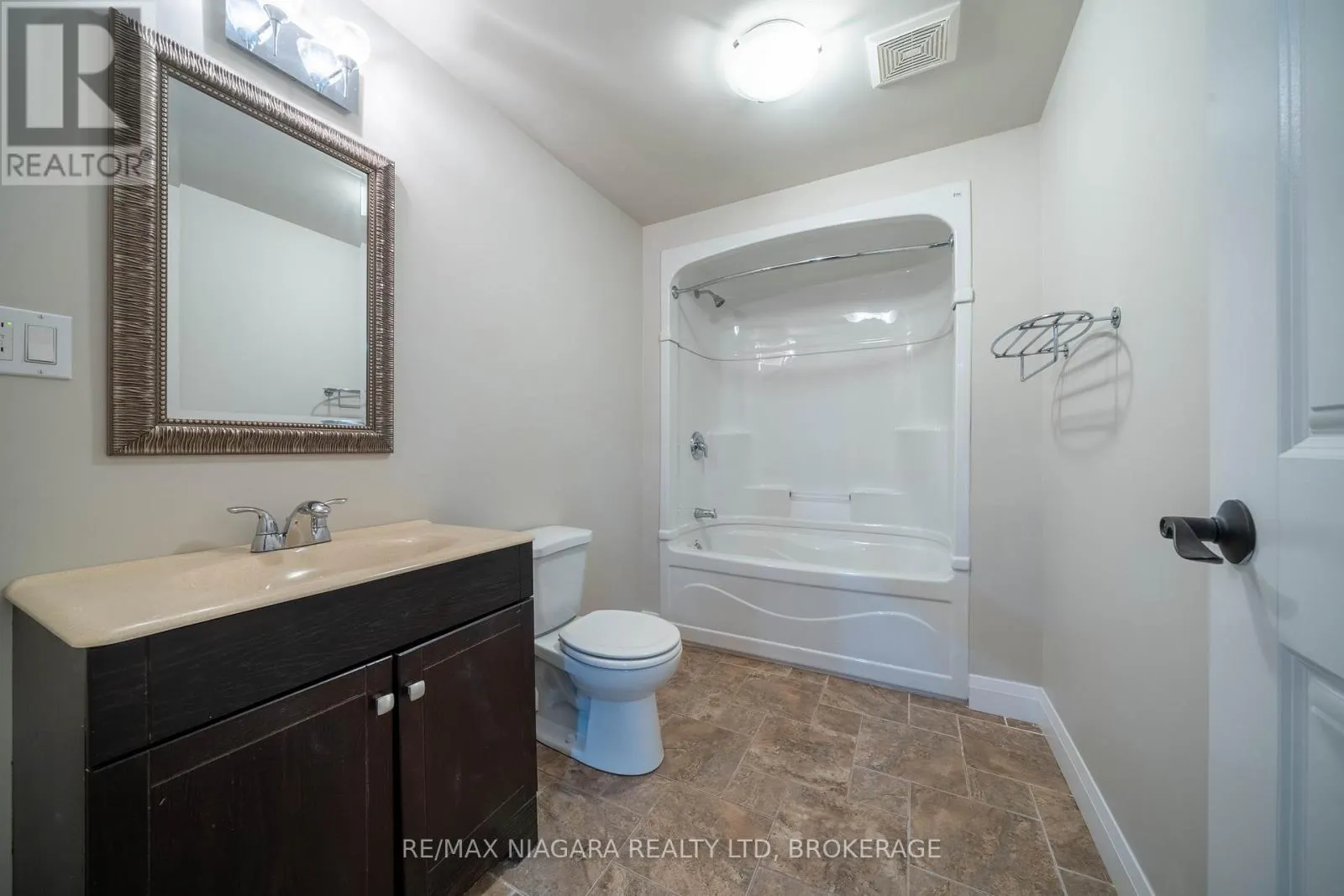 9128 TAPESTRY COURT