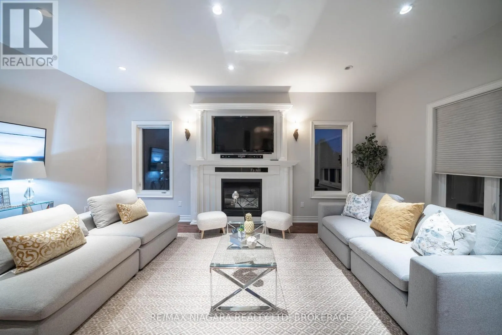 9128 TAPESTRY COURT