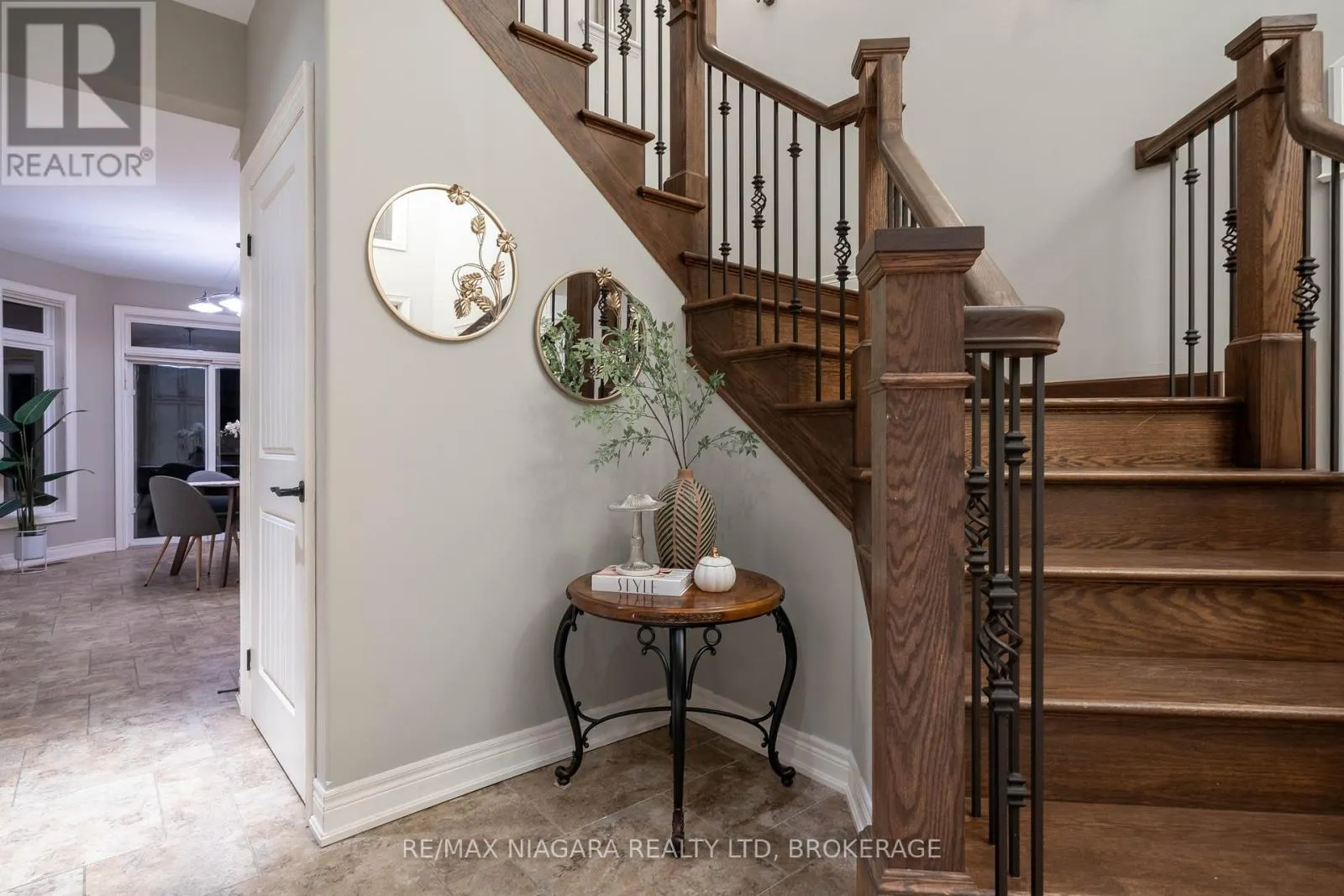 9128 TAPESTRY COURT