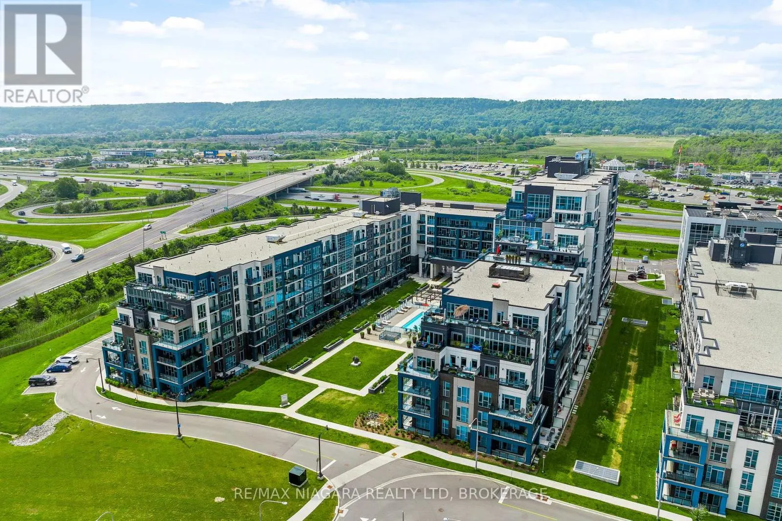 416 - 16 CONCORD PLACE, #416