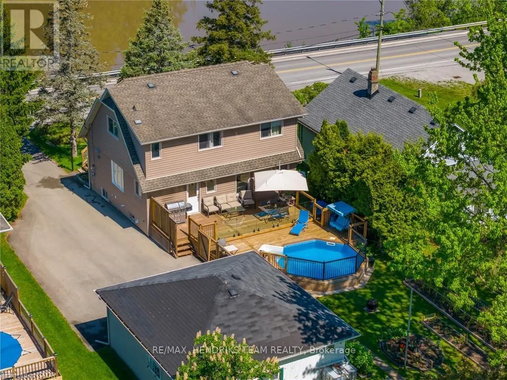 415 RIVERSIDE DRIVE
