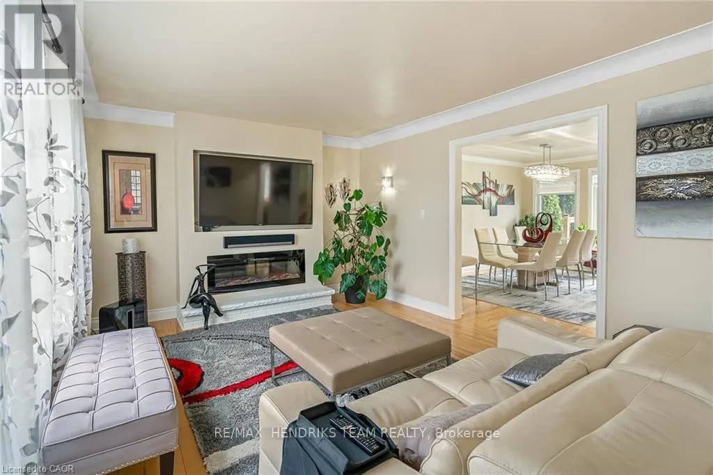 415 RIVERSIDE DRIVE