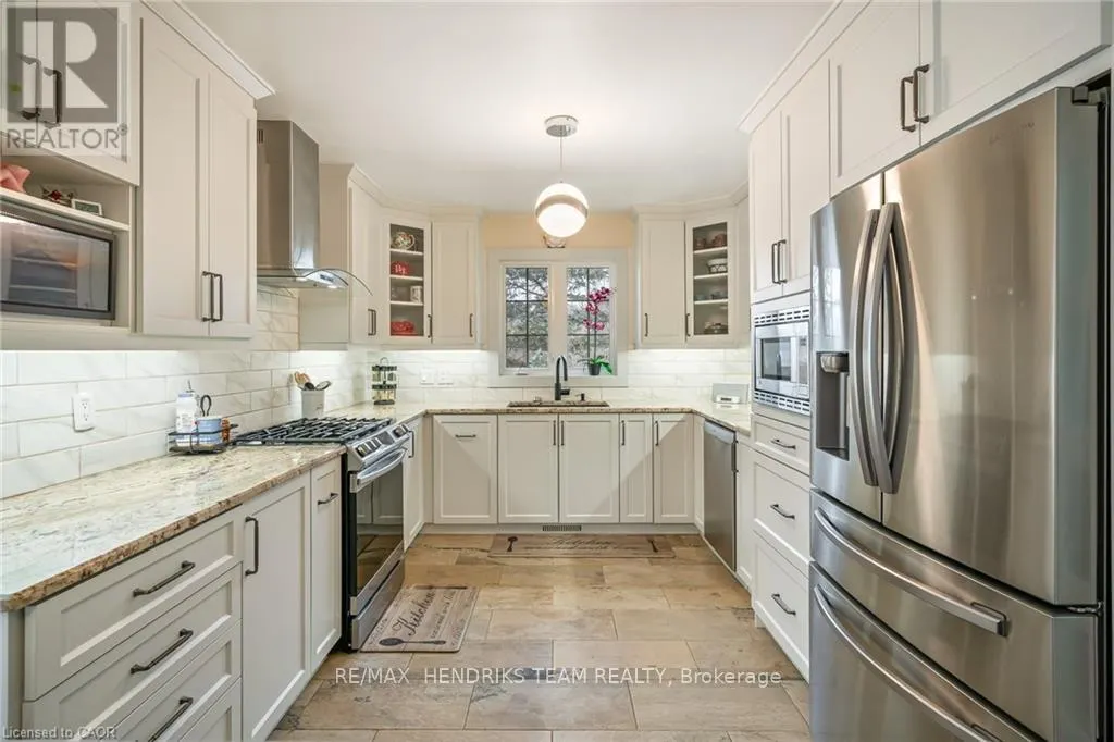 415 RIVERSIDE DRIVE