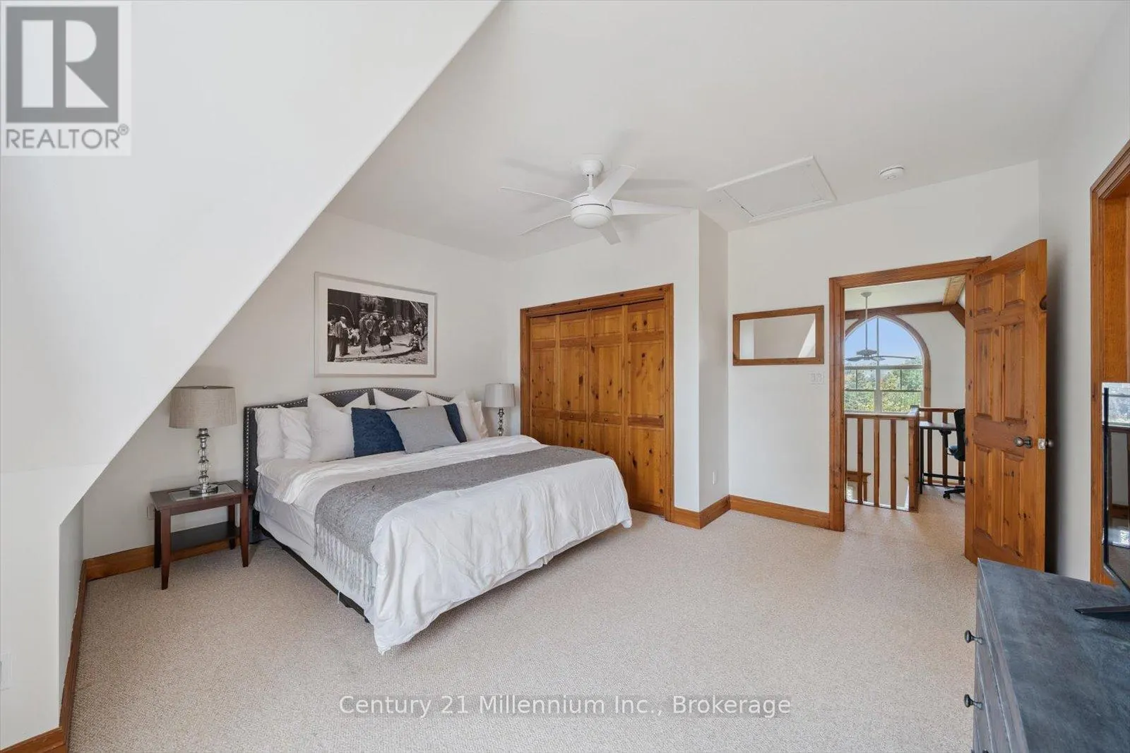 219 - 184 SNOWBRIDGE WAY, #219