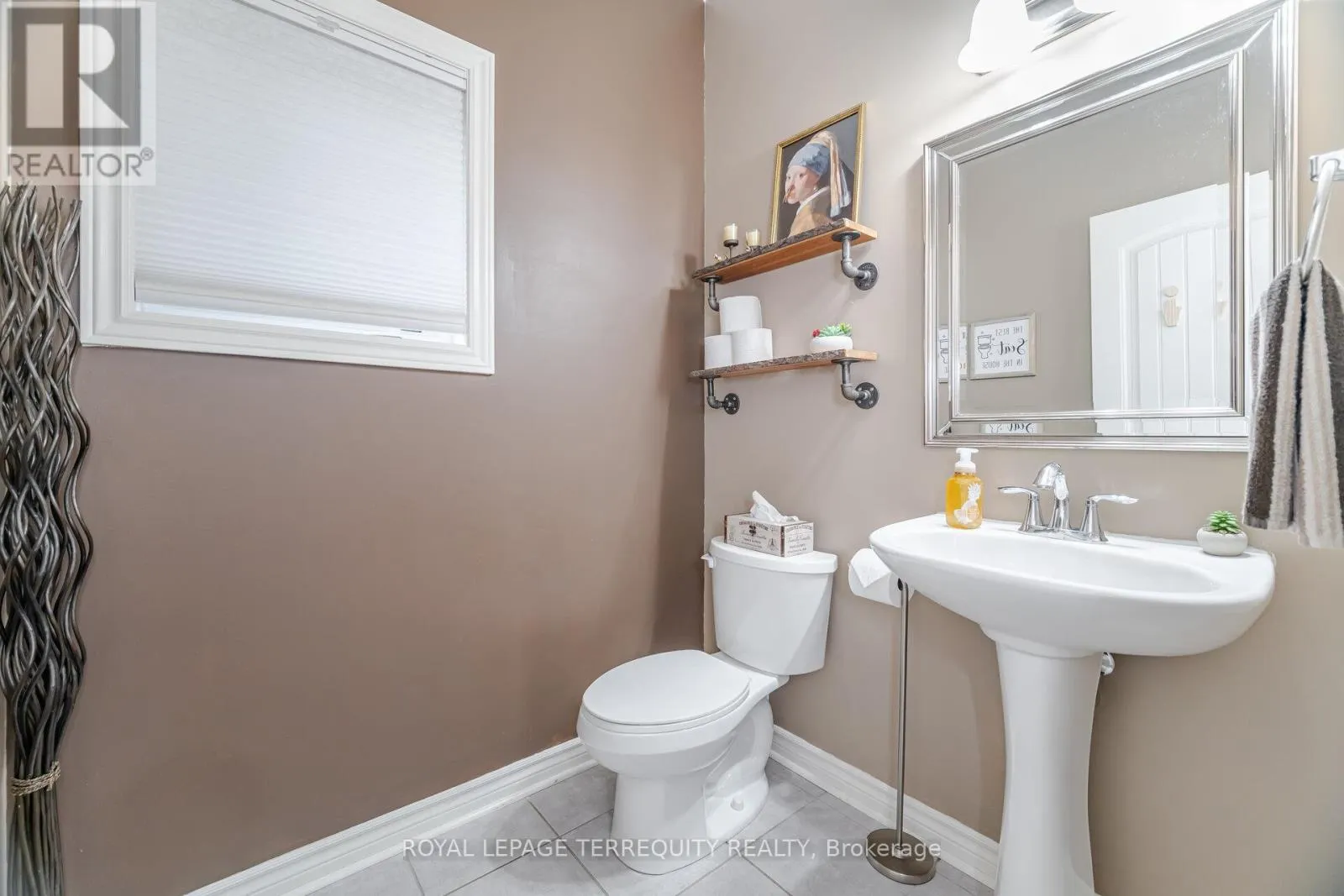 387 GRAVEL RIDGE TRAIL