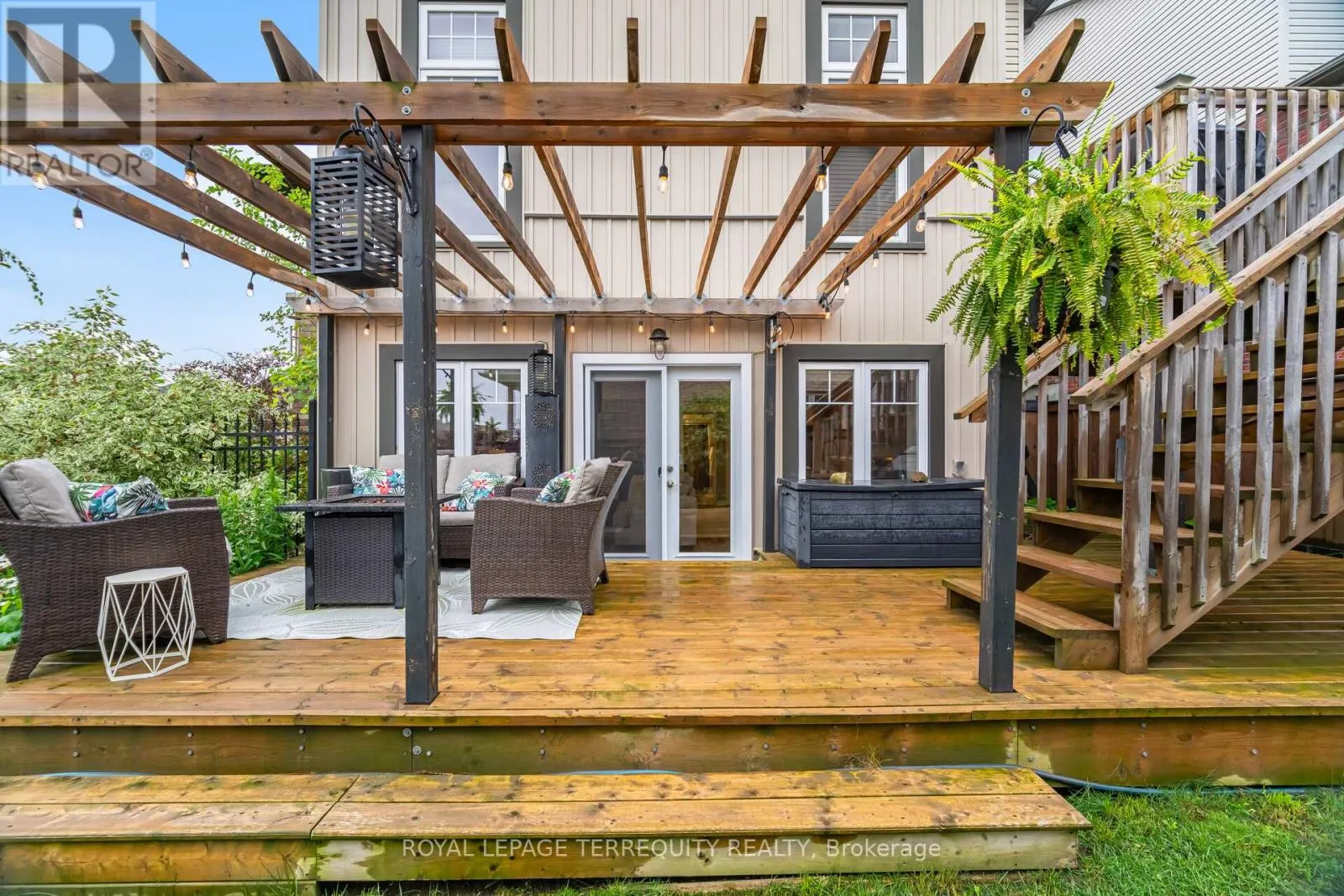 387 GRAVEL RIDGE TRAIL