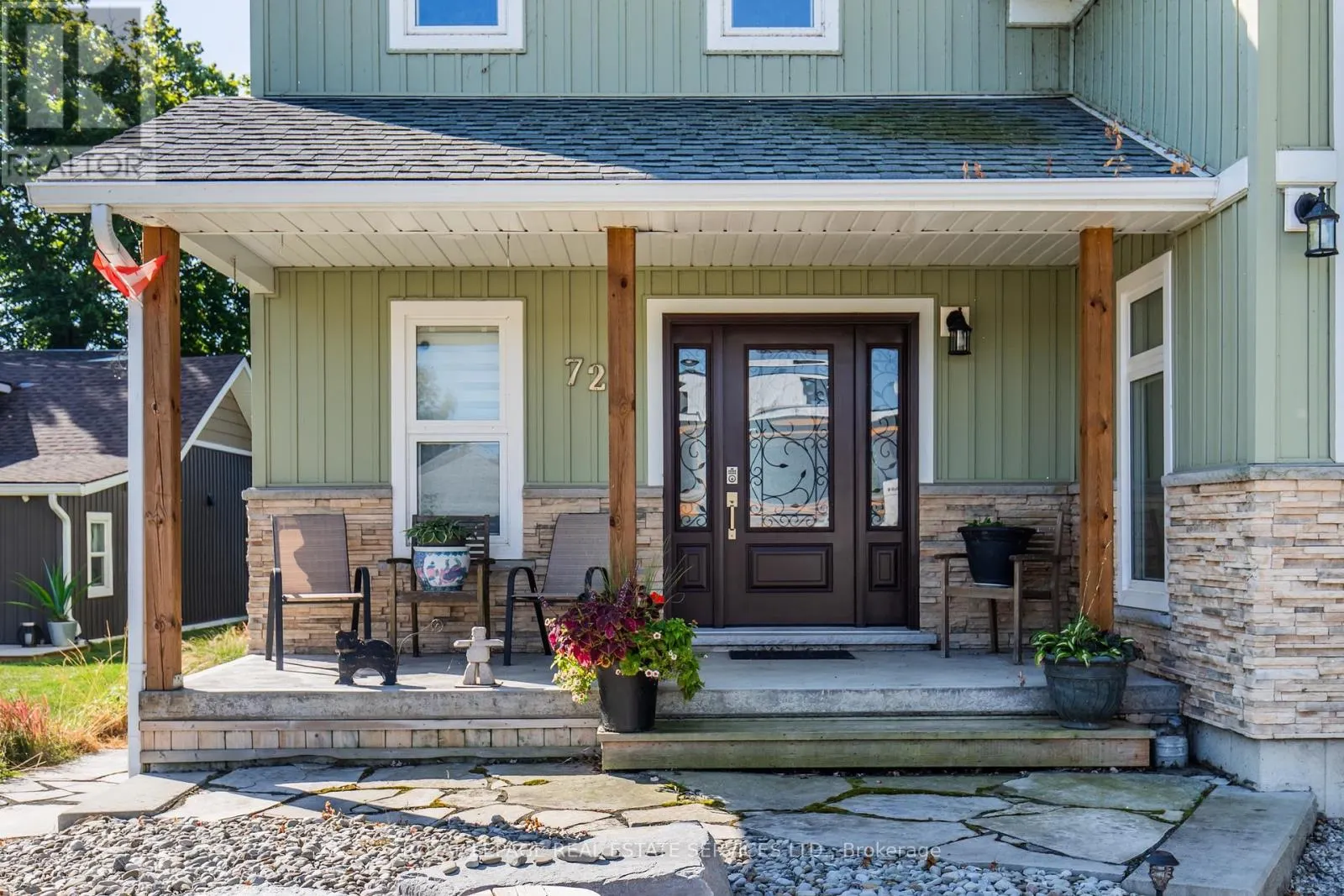 72 LAKESIDE DRIVE