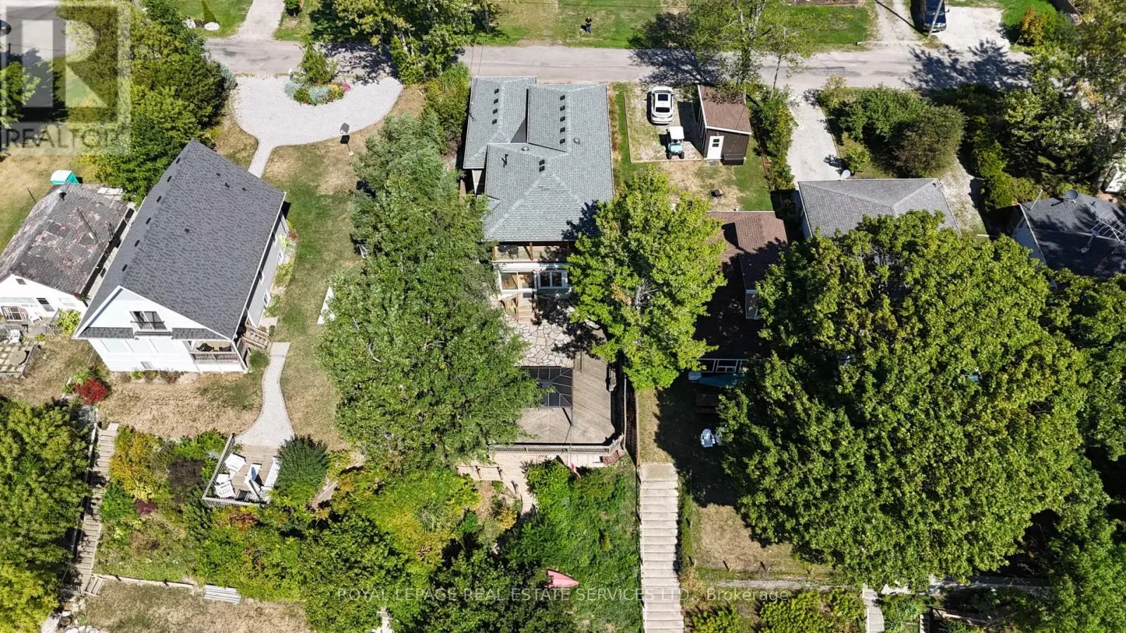 72 LAKESIDE DRIVE