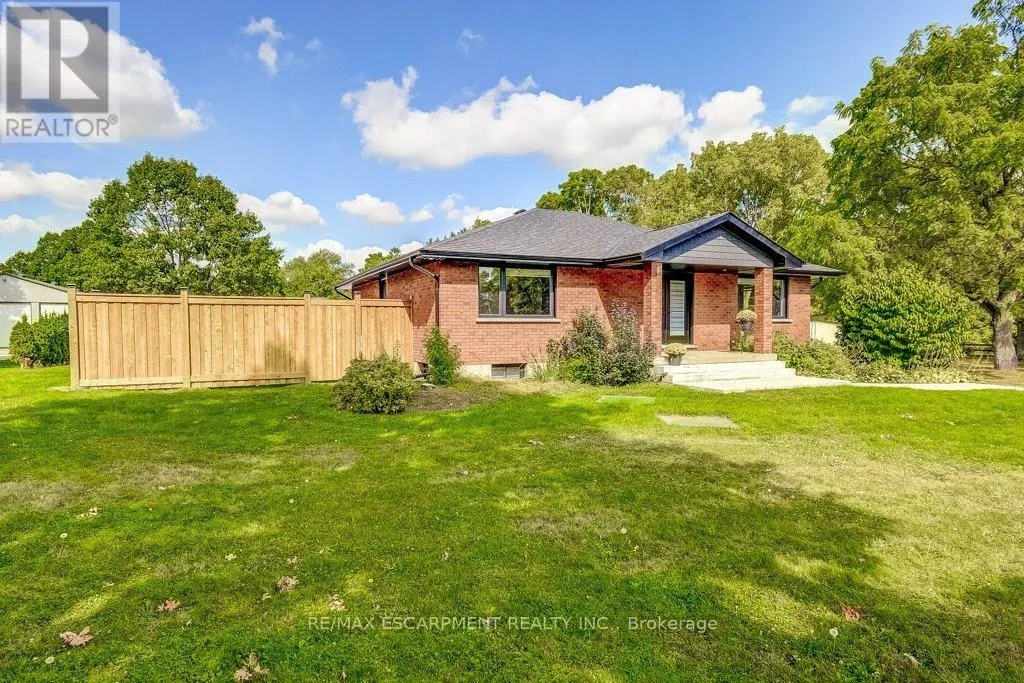 542 PARIS ROAD