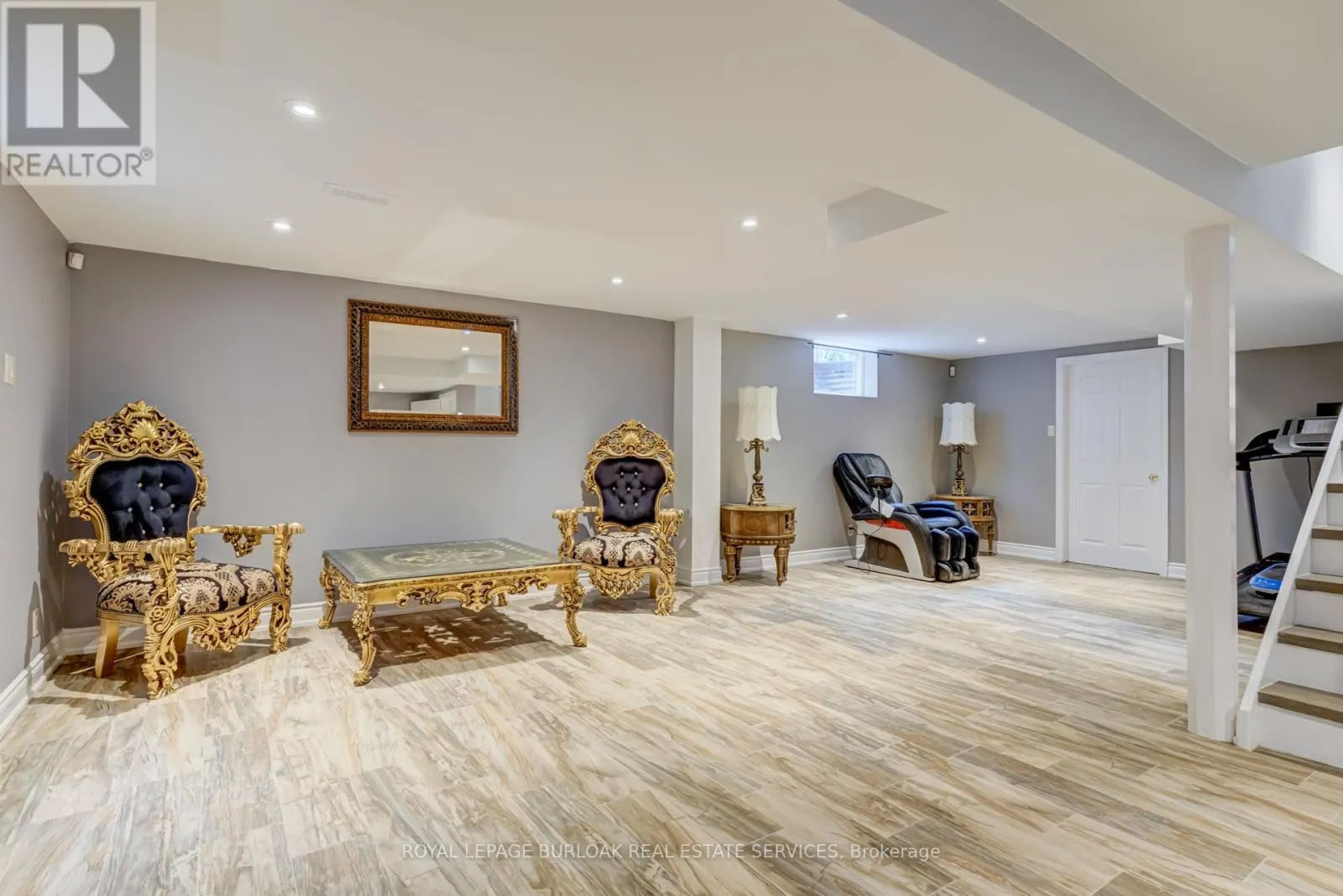 28 STONEGATE DRIVE