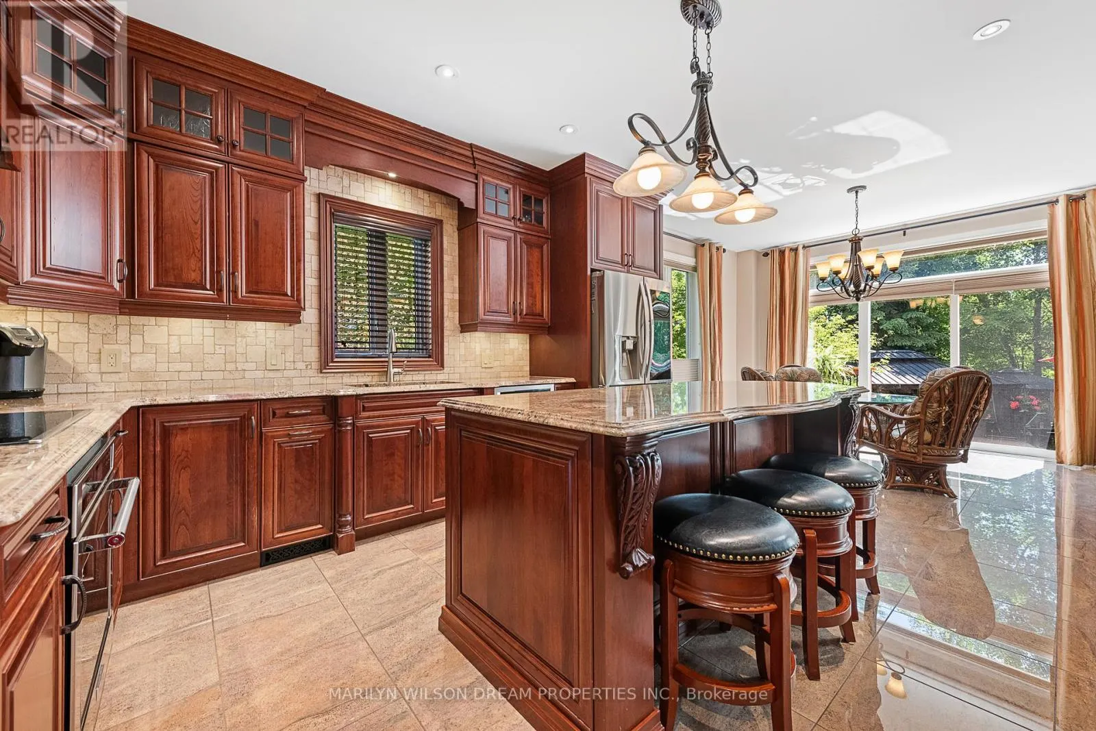 1095 HALTON TERRACE