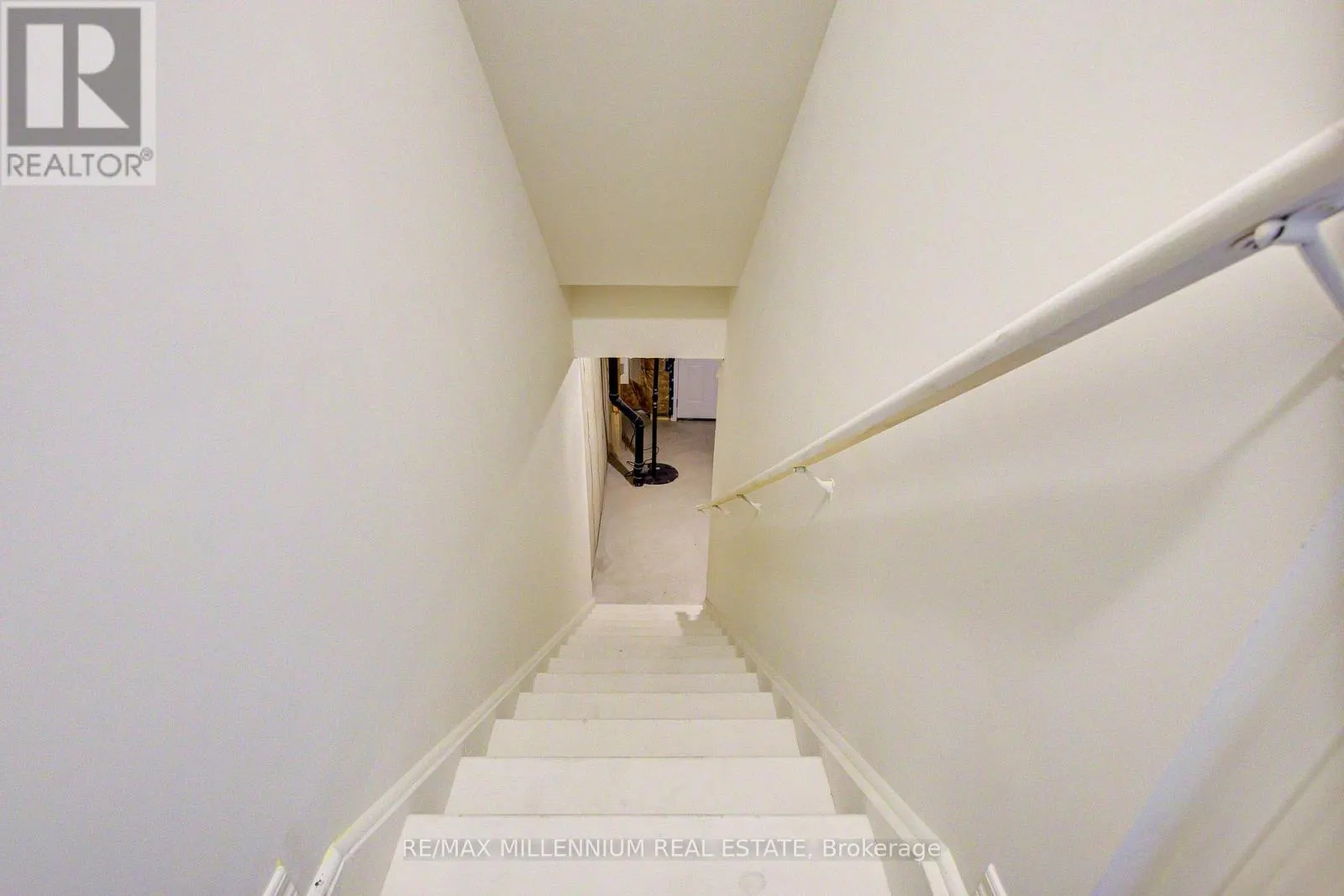 23 GLEDHILL CRESCENT