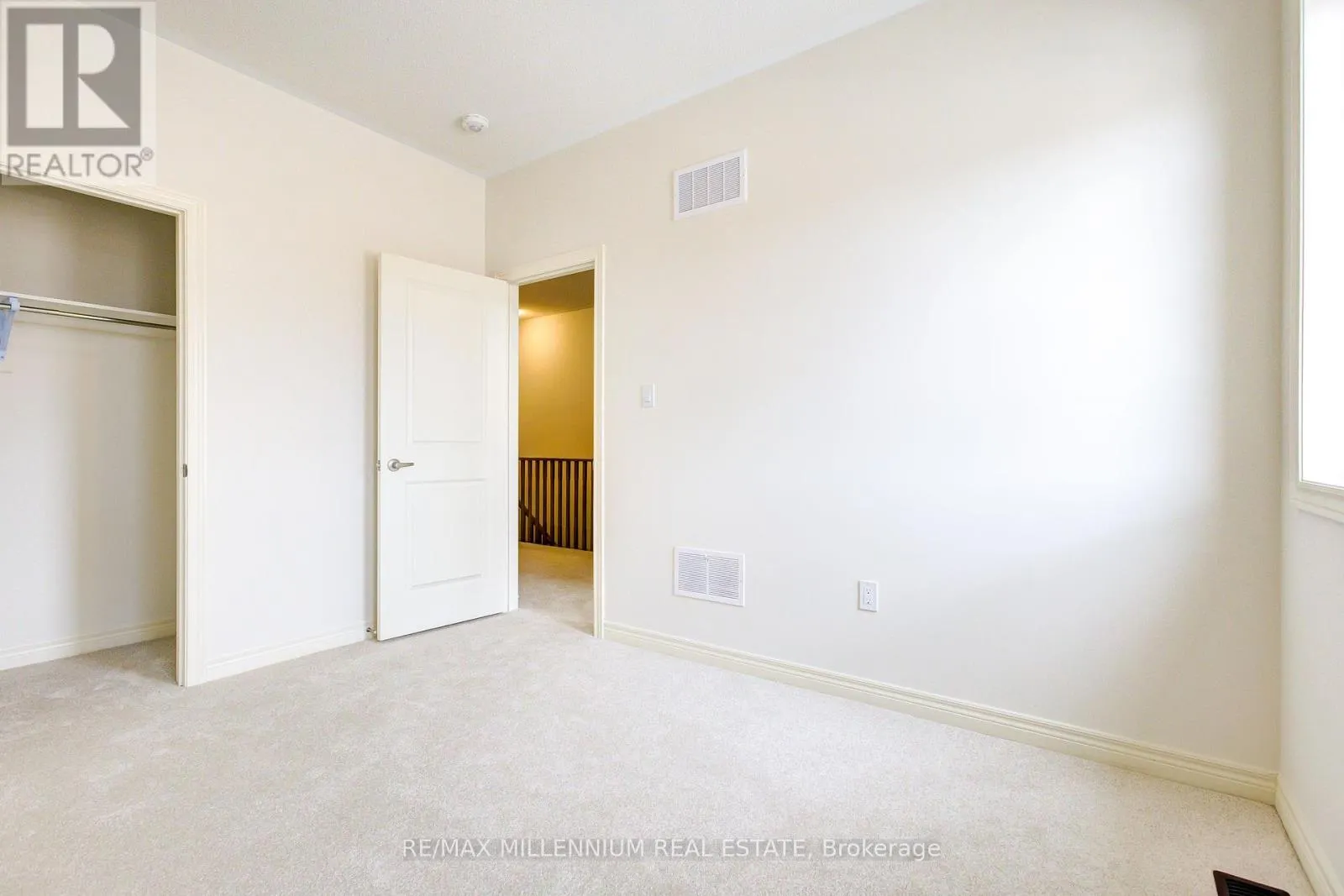 23 GLEDHILL CRESCENT