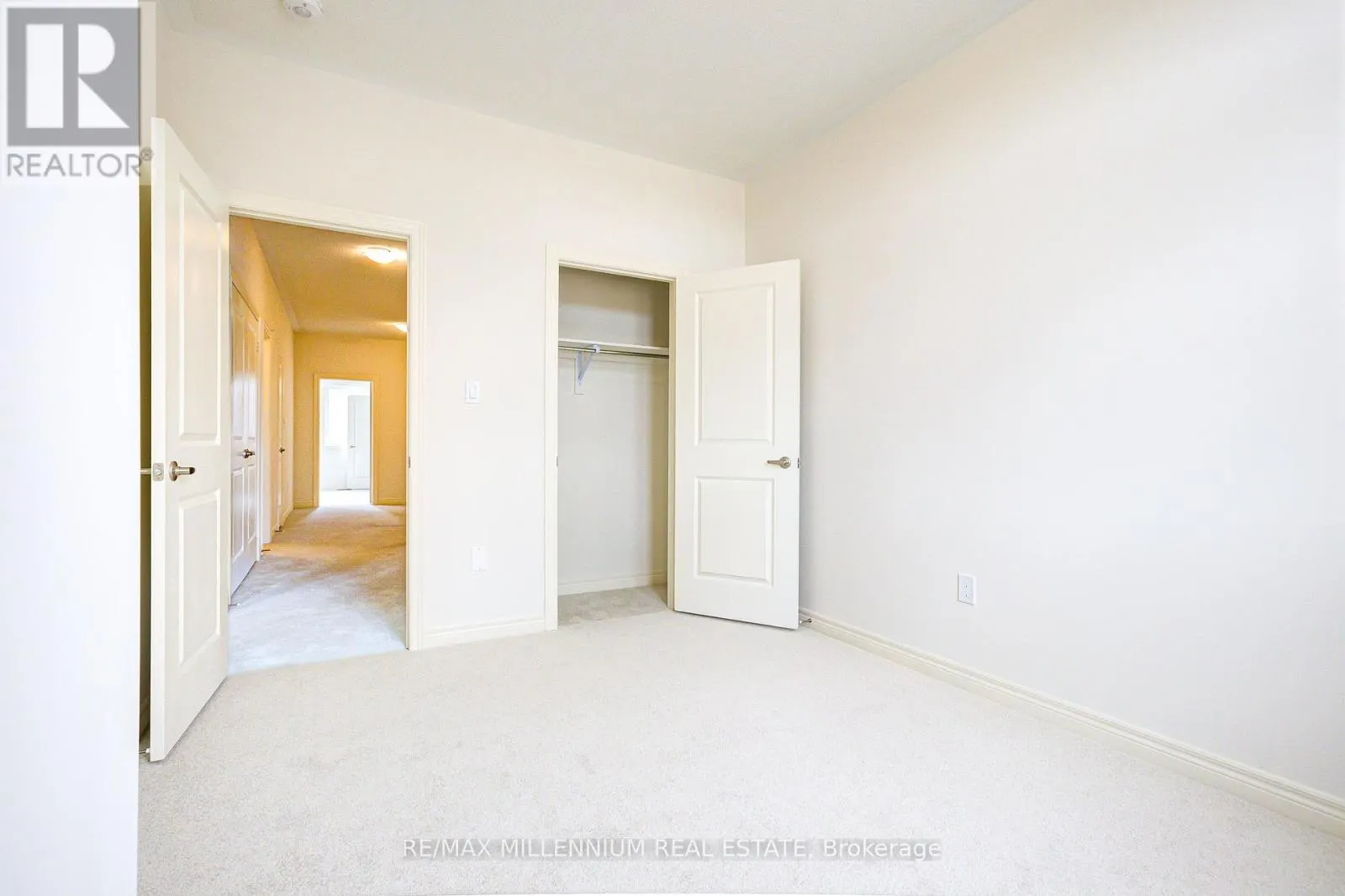 23 GLEDHILL CRESCENT