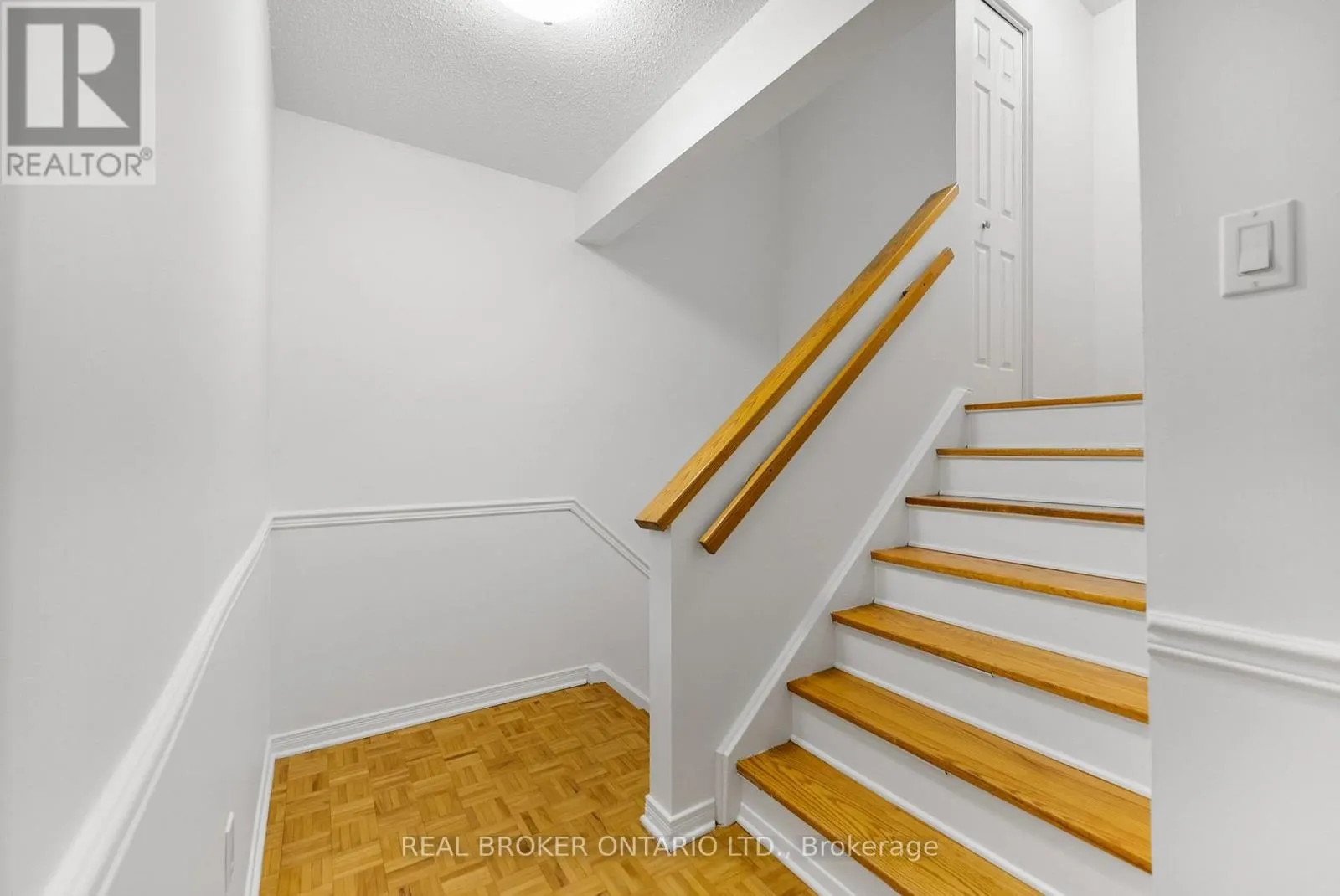 33 - 83 GLEN PARK DRIVE
