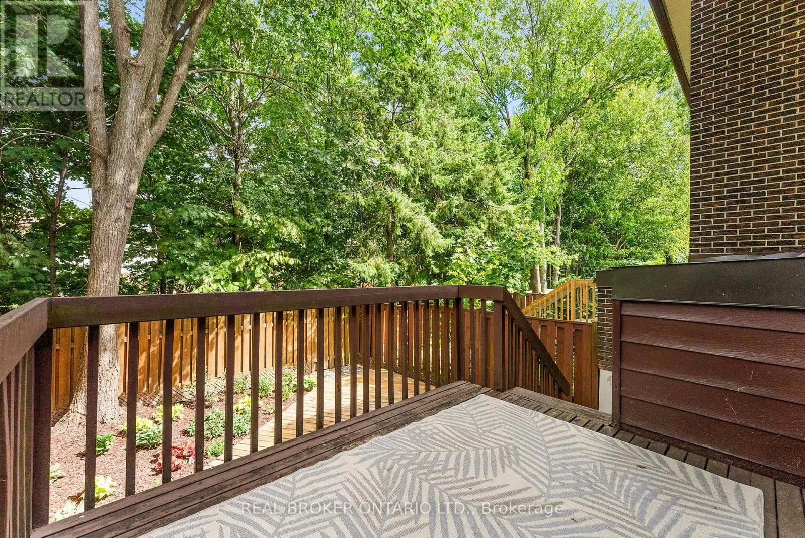 33 - 83 GLEN PARK DRIVE