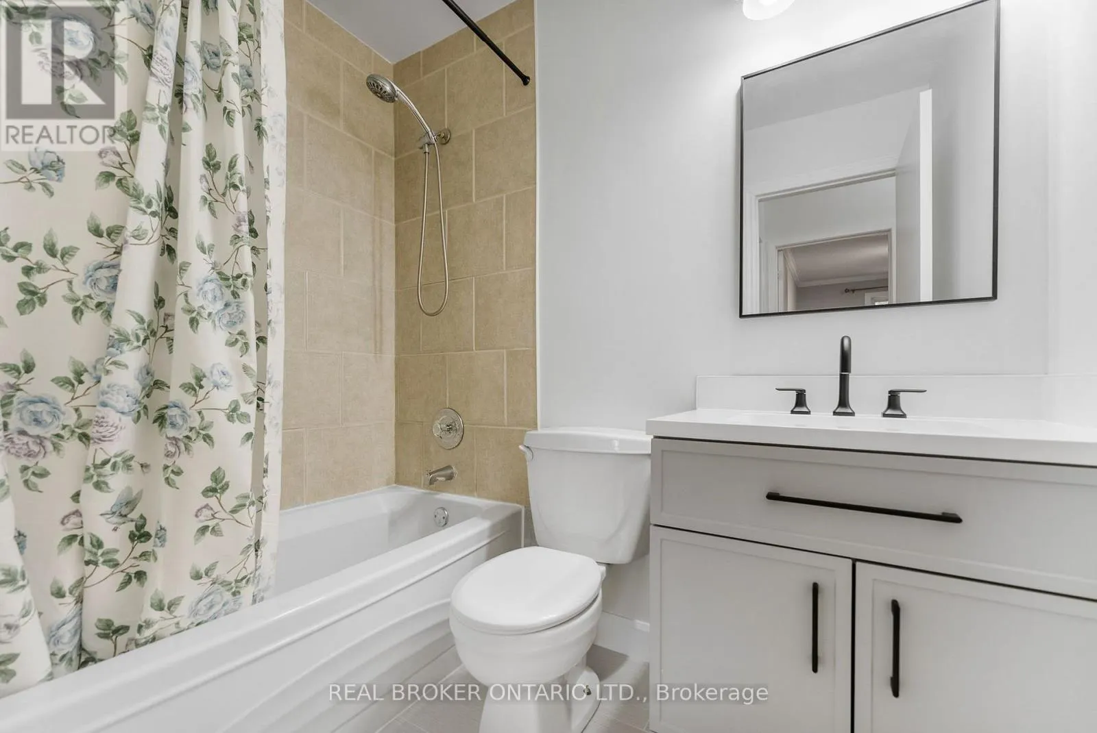 33 - 83 GLEN PARK DRIVE