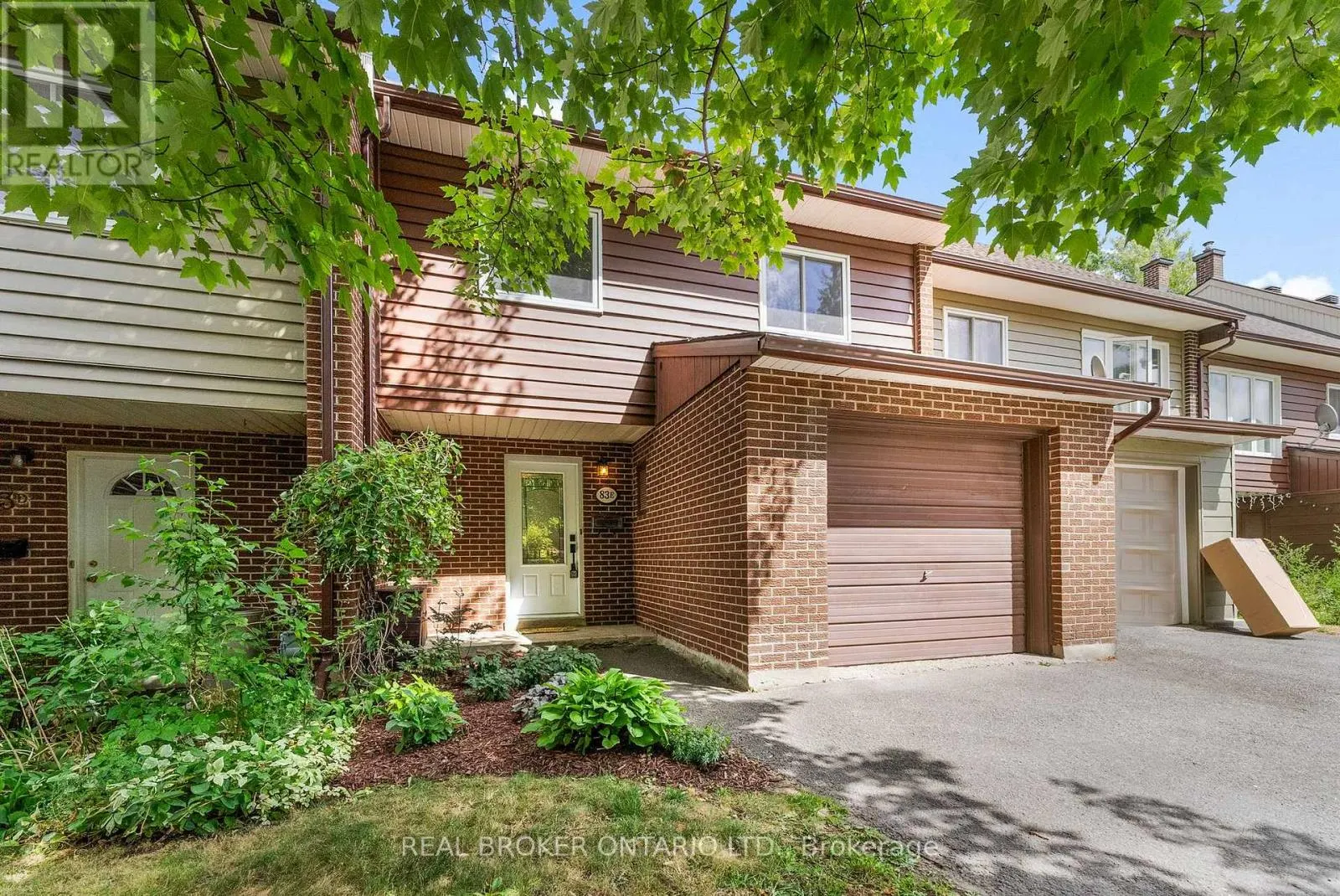 33 - 83 GLEN PARK DRIVE