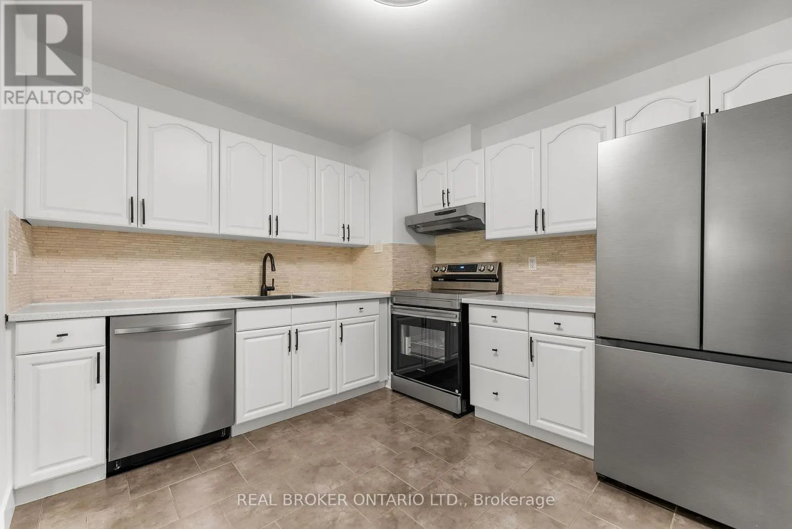 33 - 83 GLEN PARK DRIVE