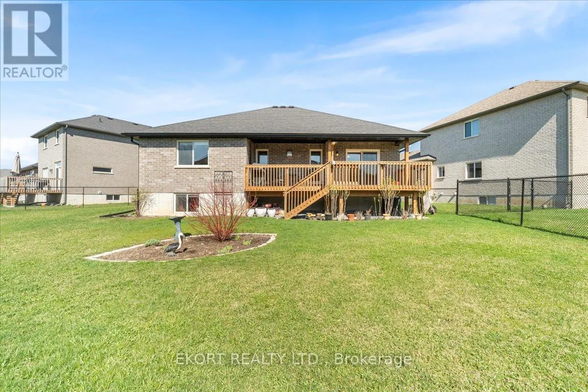 64 FARMINGTON CRESCENT