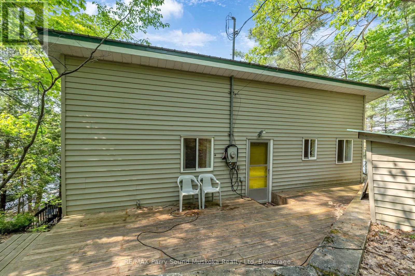 124 HEALEY LAKE WATER