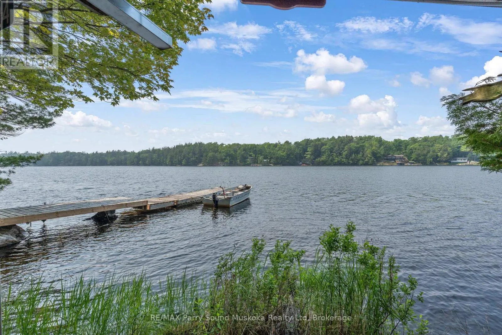 124 HEALEY LAKE WATER