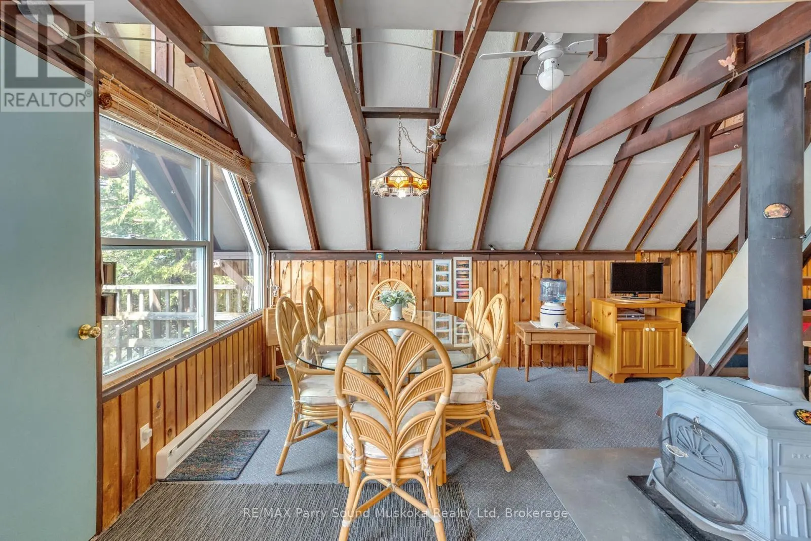 124 HEALEY LAKE WATER