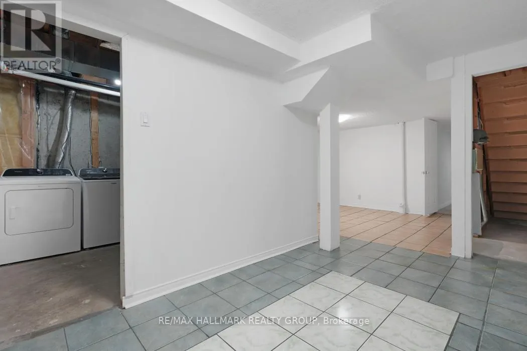 97 FORESTGLADE CRESCENT