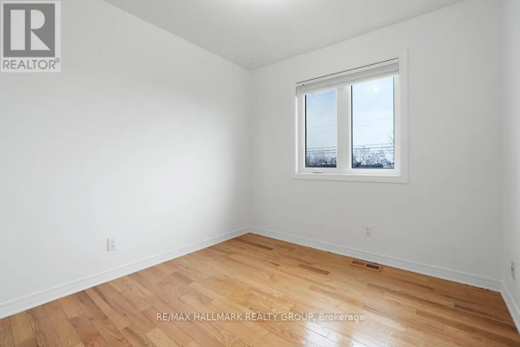 97 FORESTGLADE CRESCENT