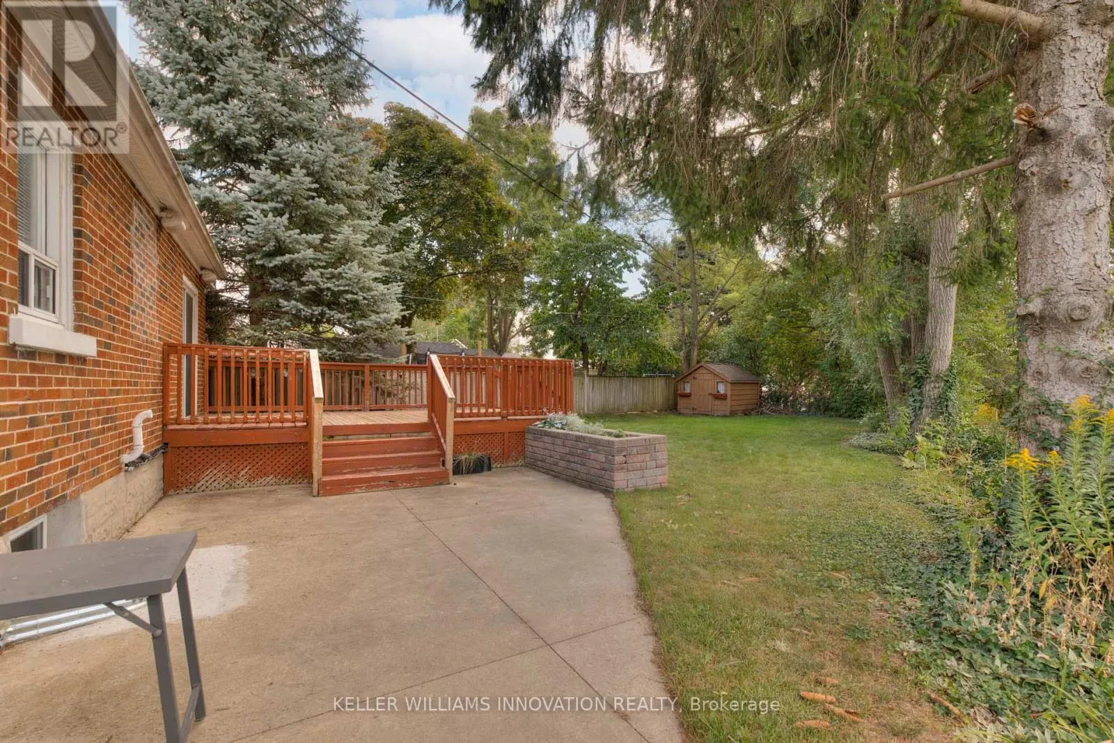 577 STIRLING AVENUE S