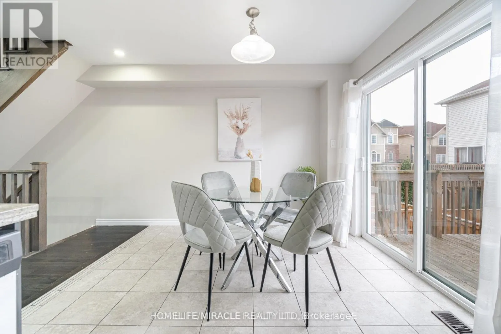 18 KENRIDGE TERRACE