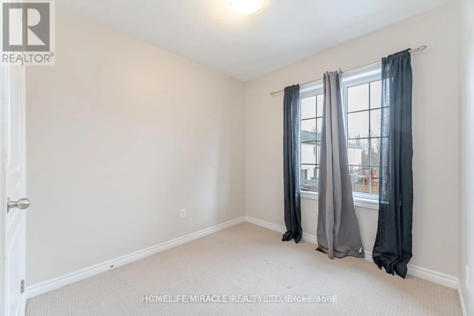 18 KENRIDGE TERRACE