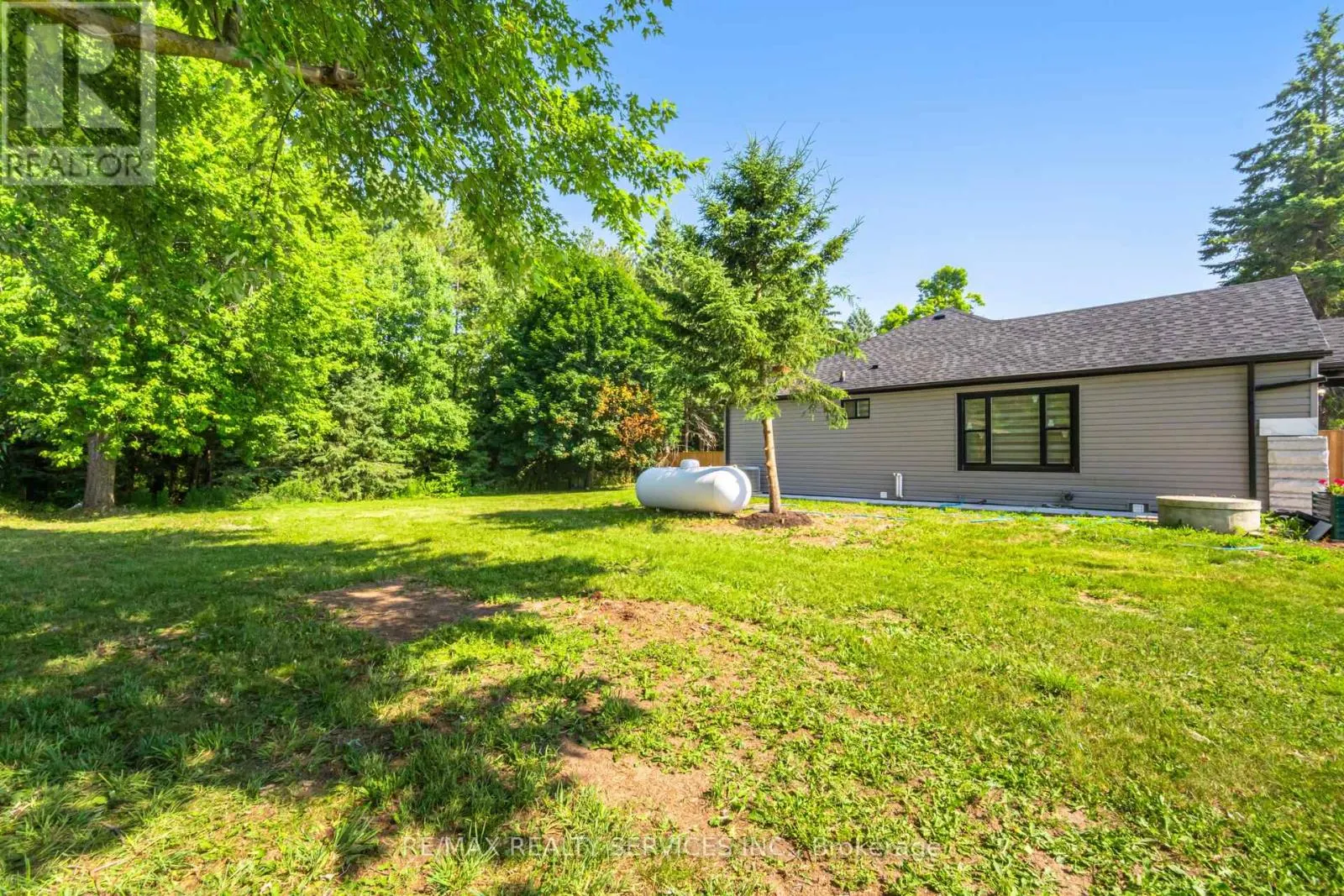 8772 WELLINGTON 124 ROAD W