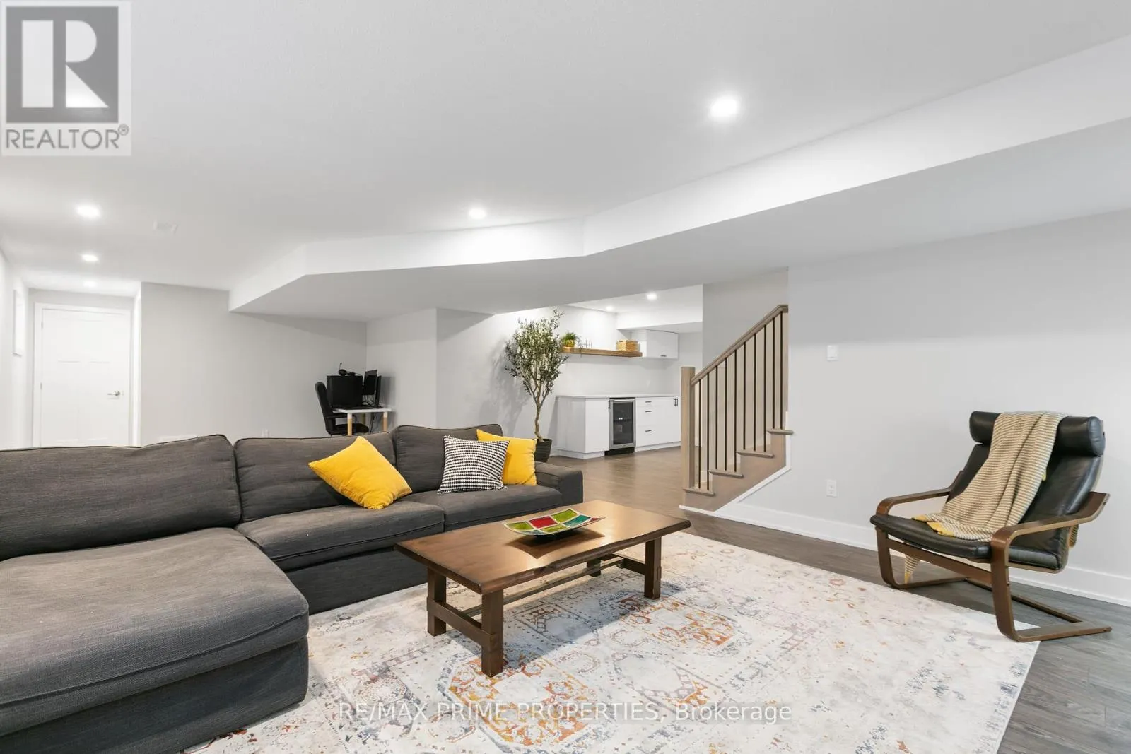 148 AUBRAIS CRESCENT