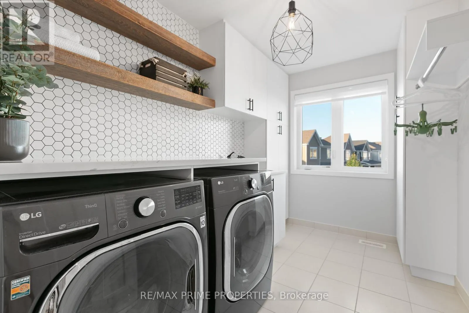 148 AUBRAIS CRESCENT