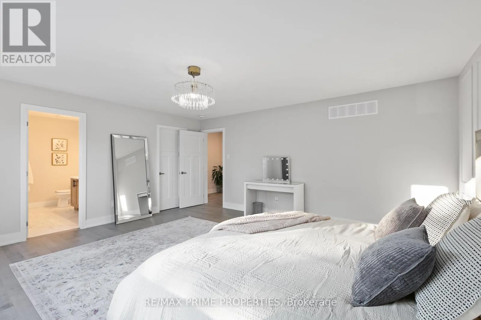 148 AUBRAIS CRESCENT
