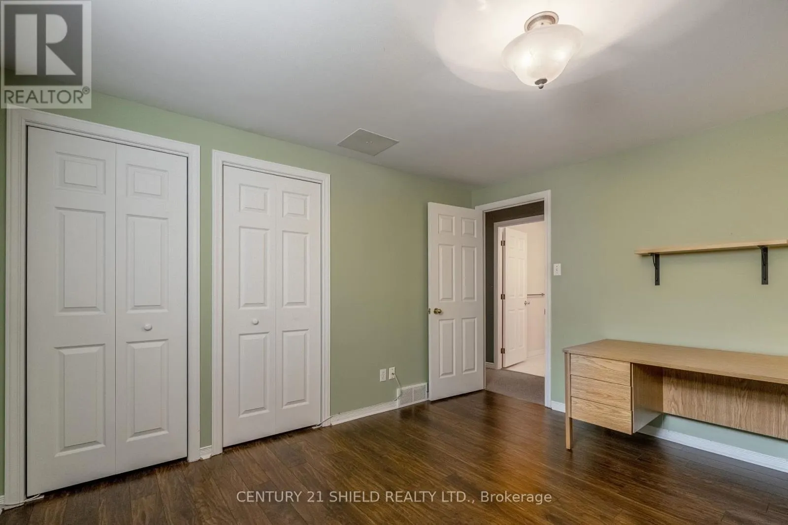 1861 BELVEDERE CRESCENT