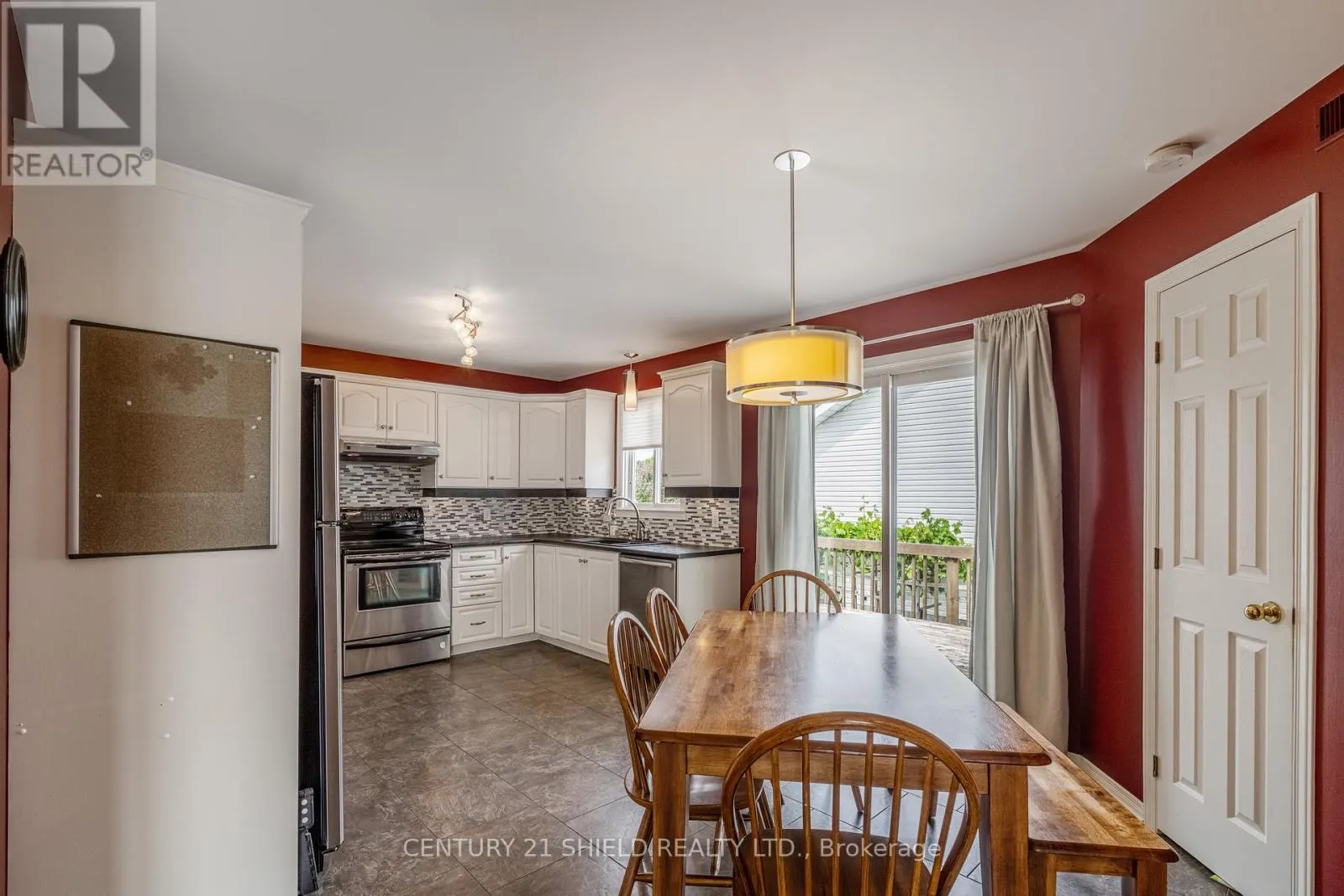 1861 BELVEDERE CRESCENT
