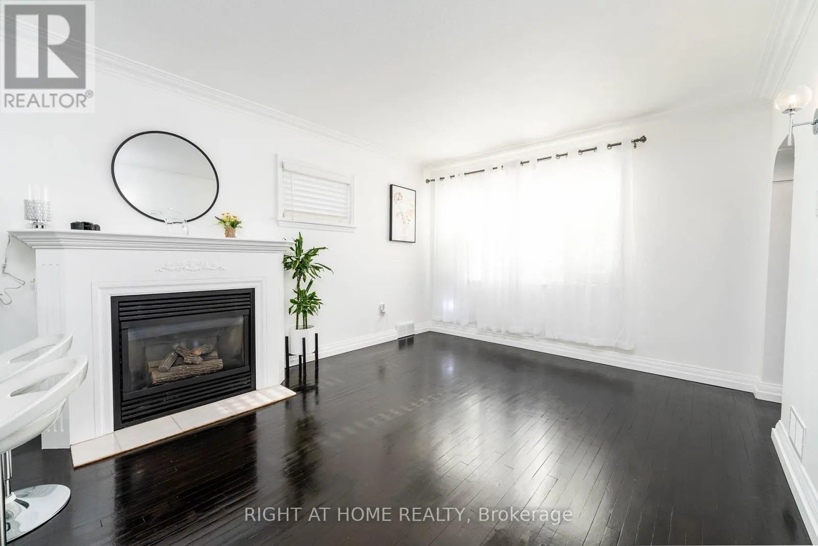 105 GLENRIDGE AVENUE